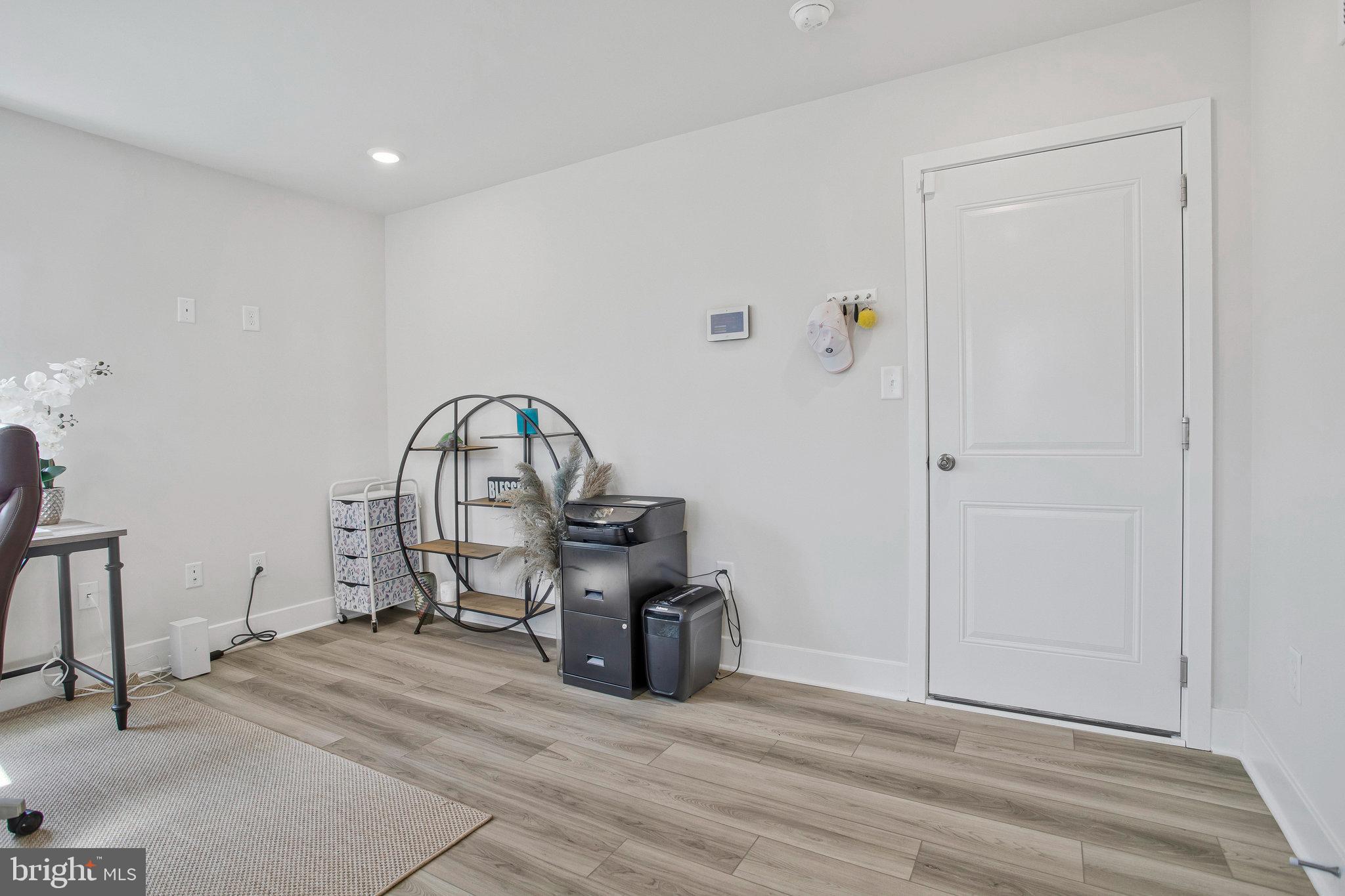 ESSEX - Residential