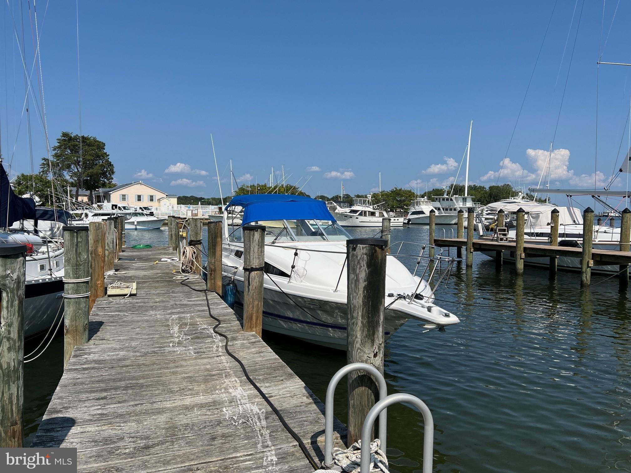 SOLOMONS ISLAND - Commercial Sale