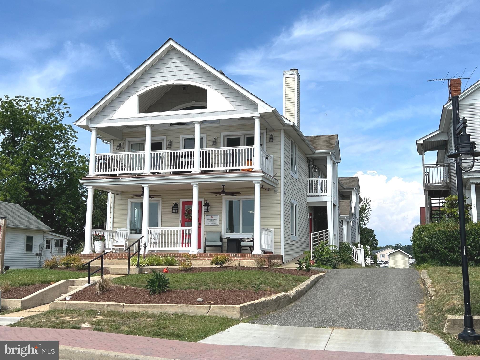 SOLOMONS ISLAND - Commercial Sale