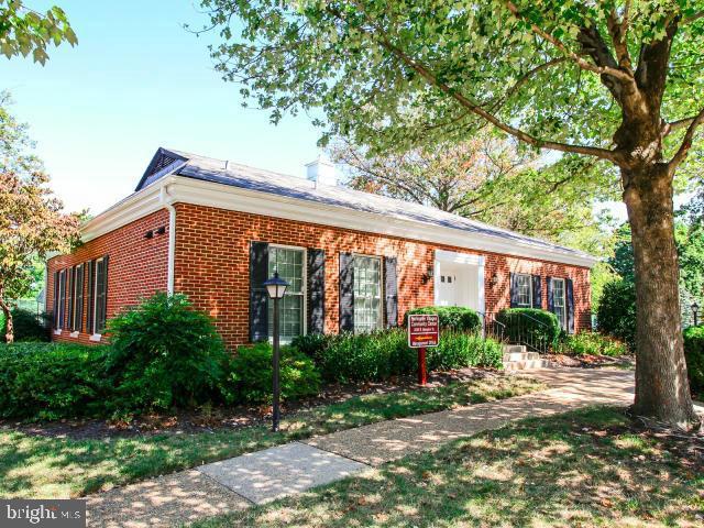 FAIRLINGTON VILLAGES - Residential