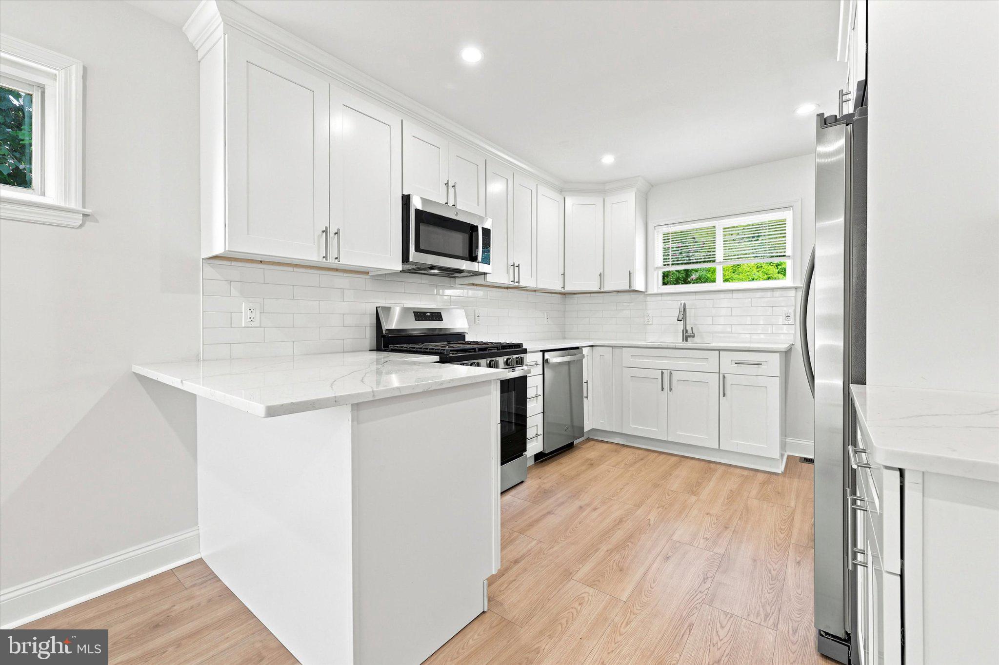 GLENSIDE - Residential