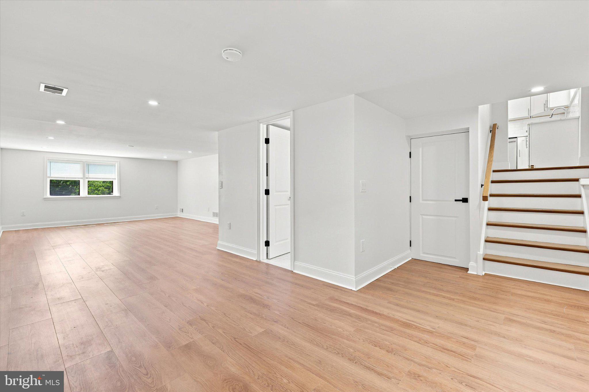 GLENSIDE - Residential