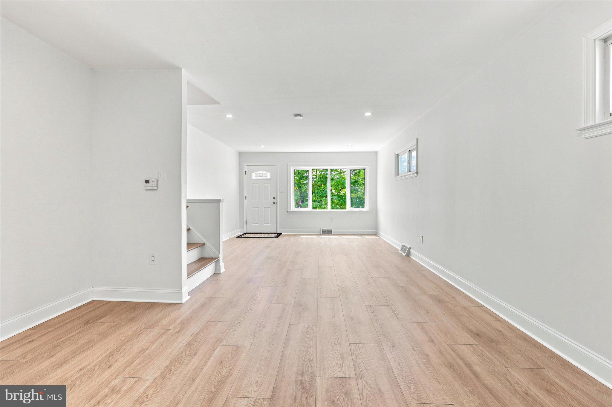 GLENSIDE - Residential