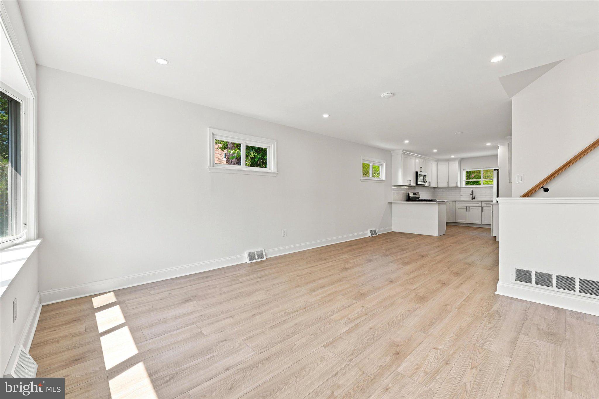 GLENSIDE - Residential