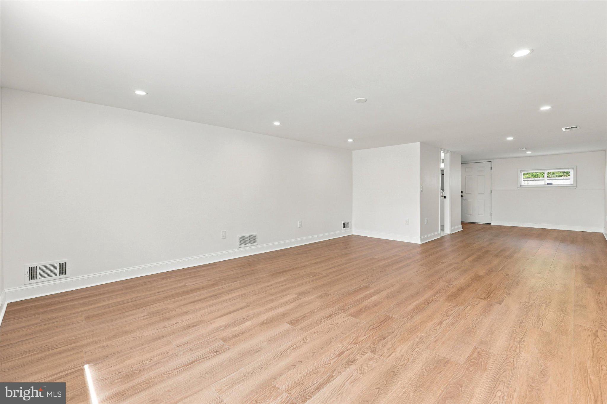 GLENSIDE - Residential