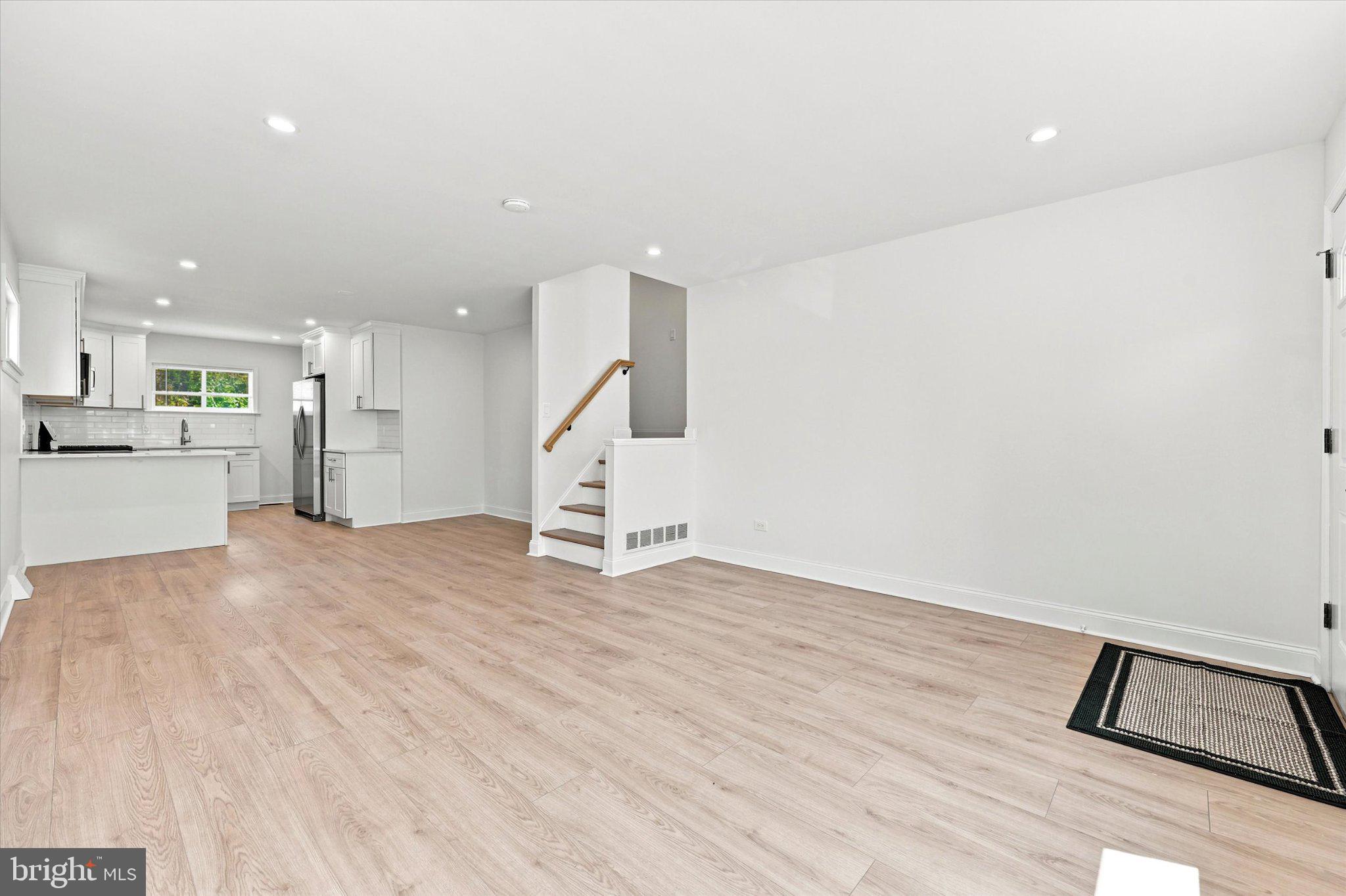 GLENSIDE - Residential