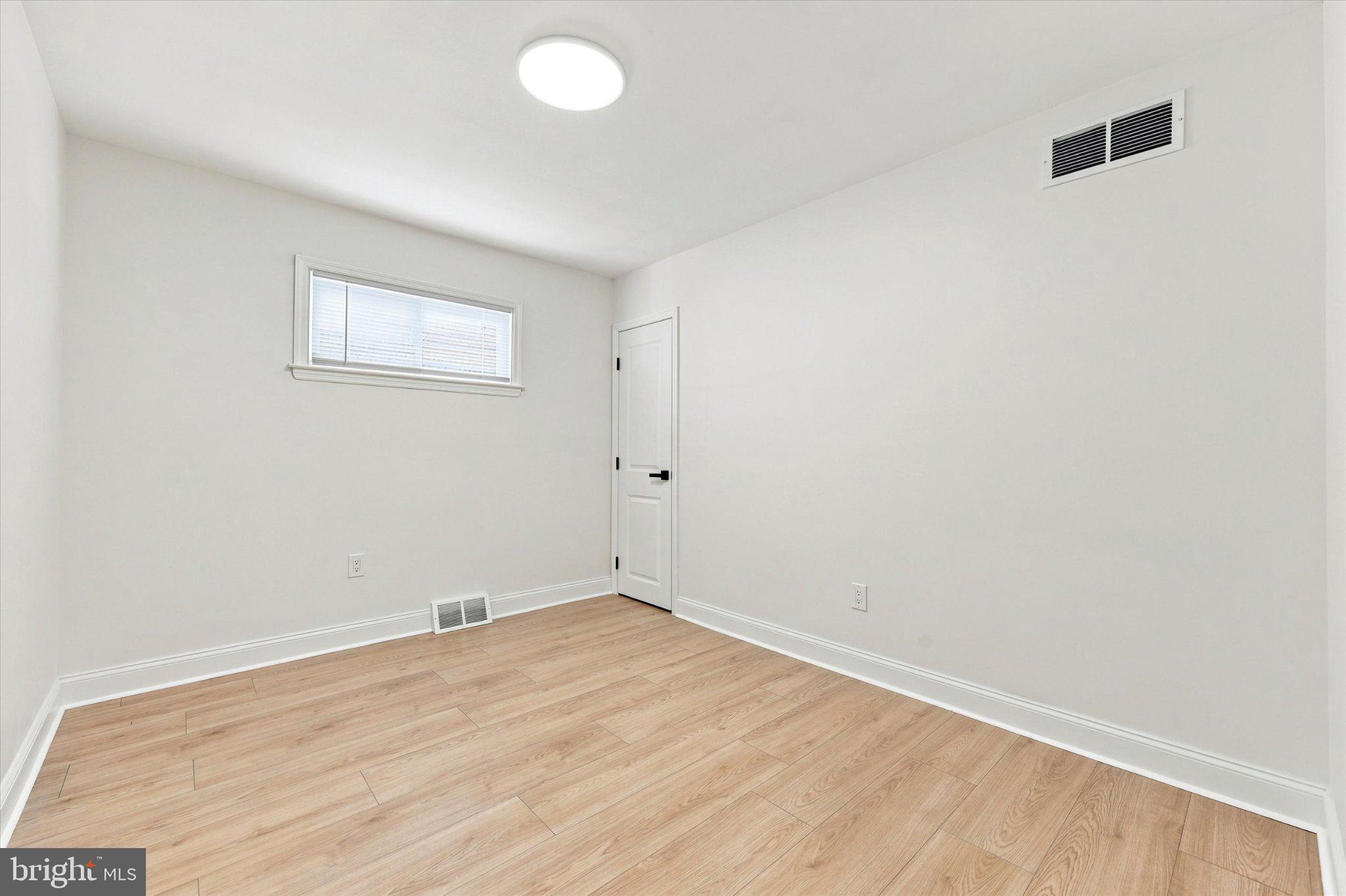 GLENSIDE - Residential