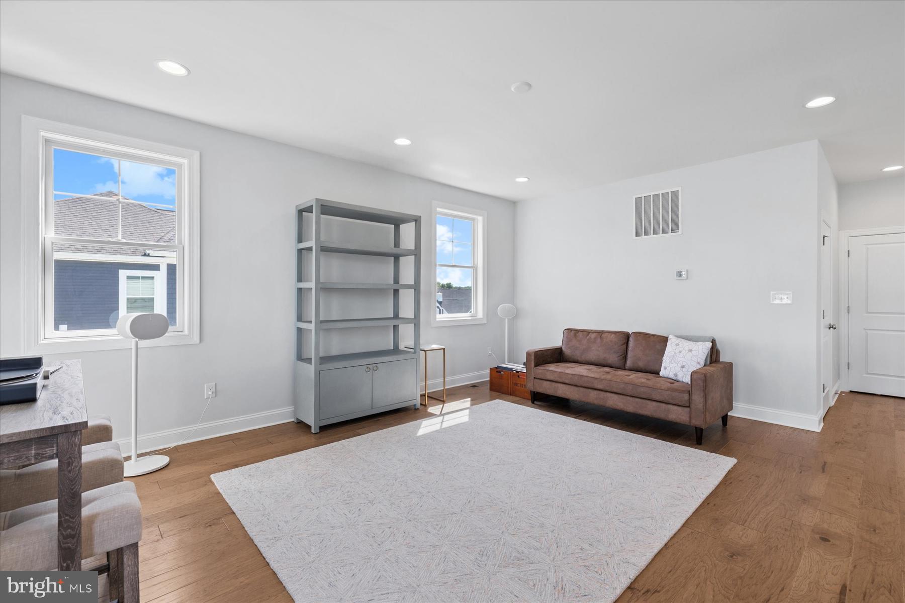MARSH ISLAND IN LEWES - Residential