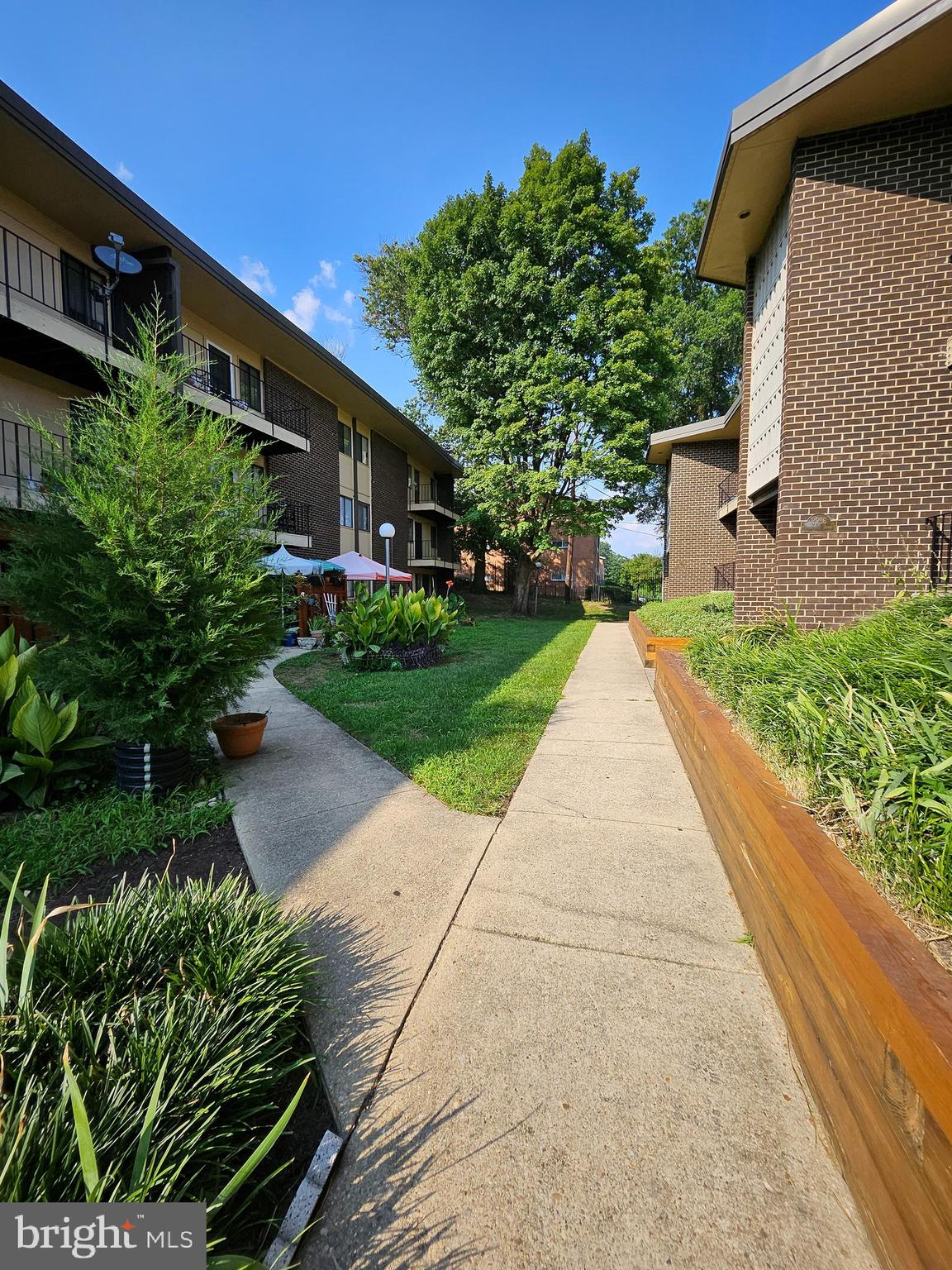STONEGATE CONDO - Residential Lease