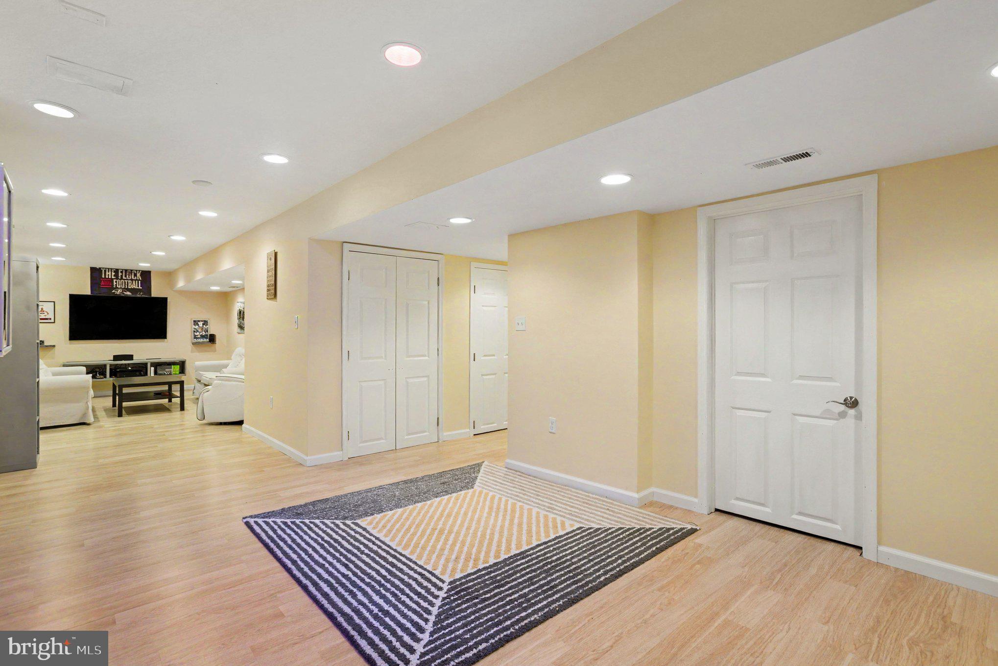 WOODLAND RUN - Residential