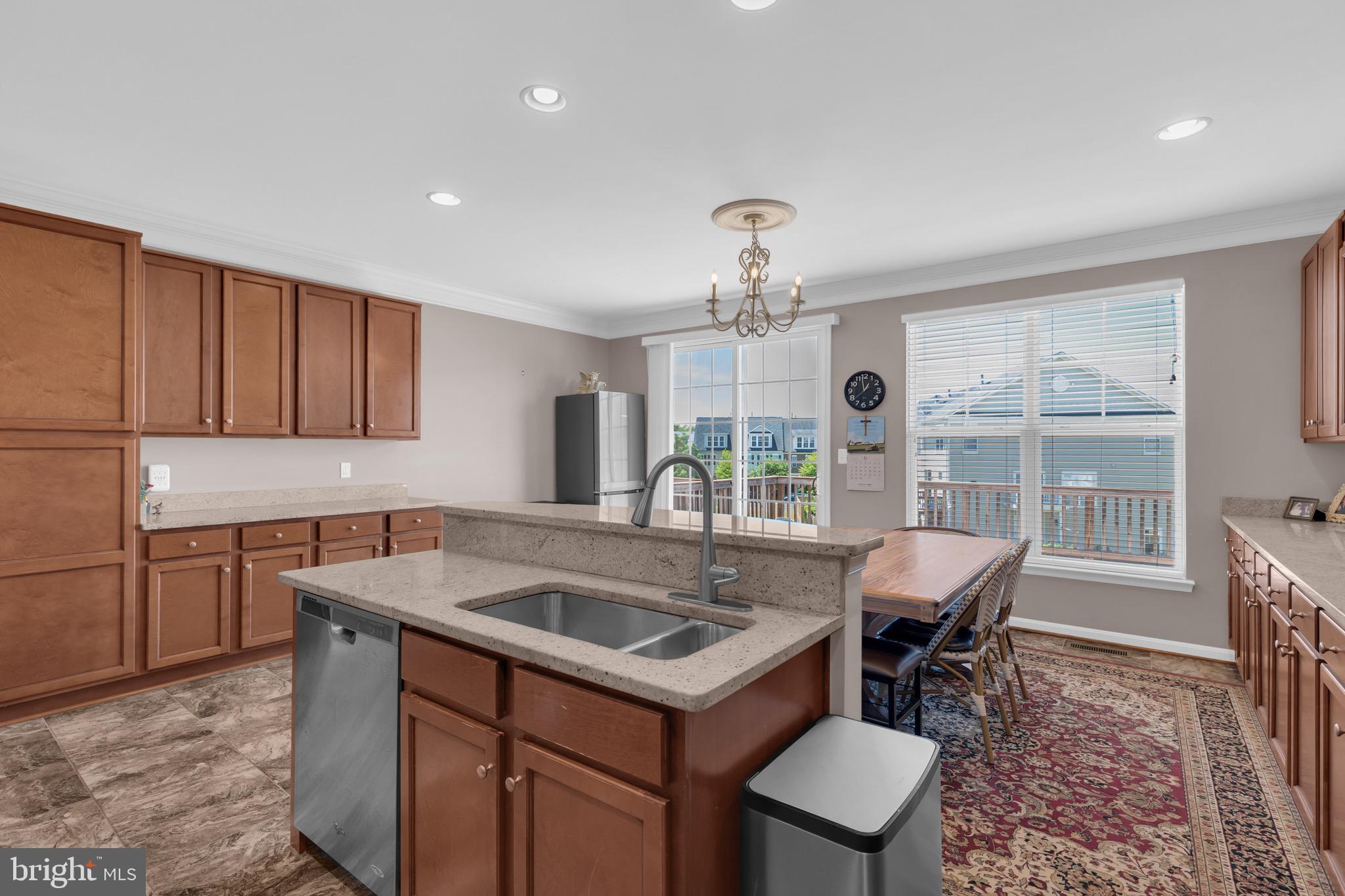PEMBROOKE/VICTORY LAKES - Residential