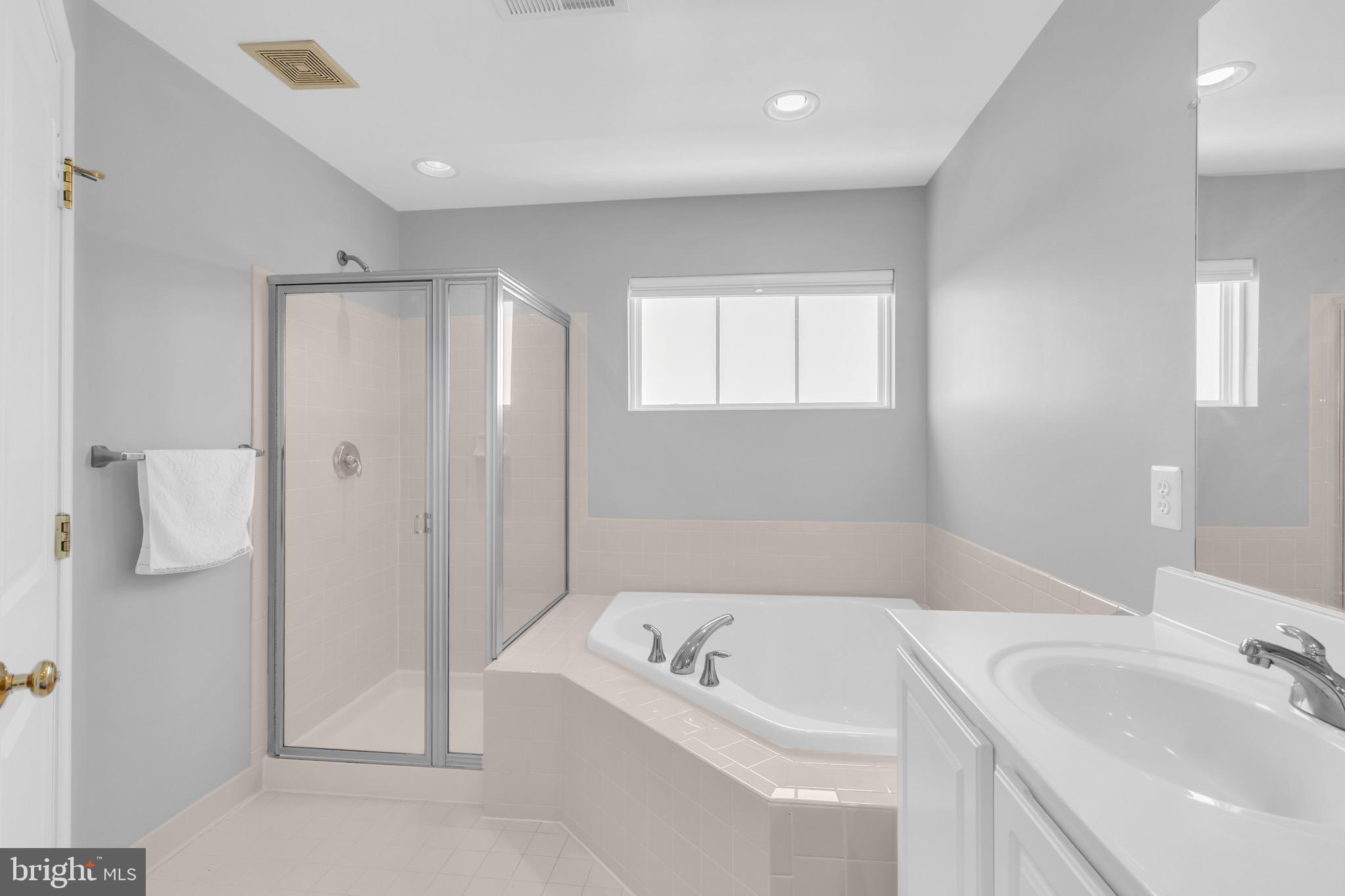PEMBROOKE/VICTORY LAKES - Residential