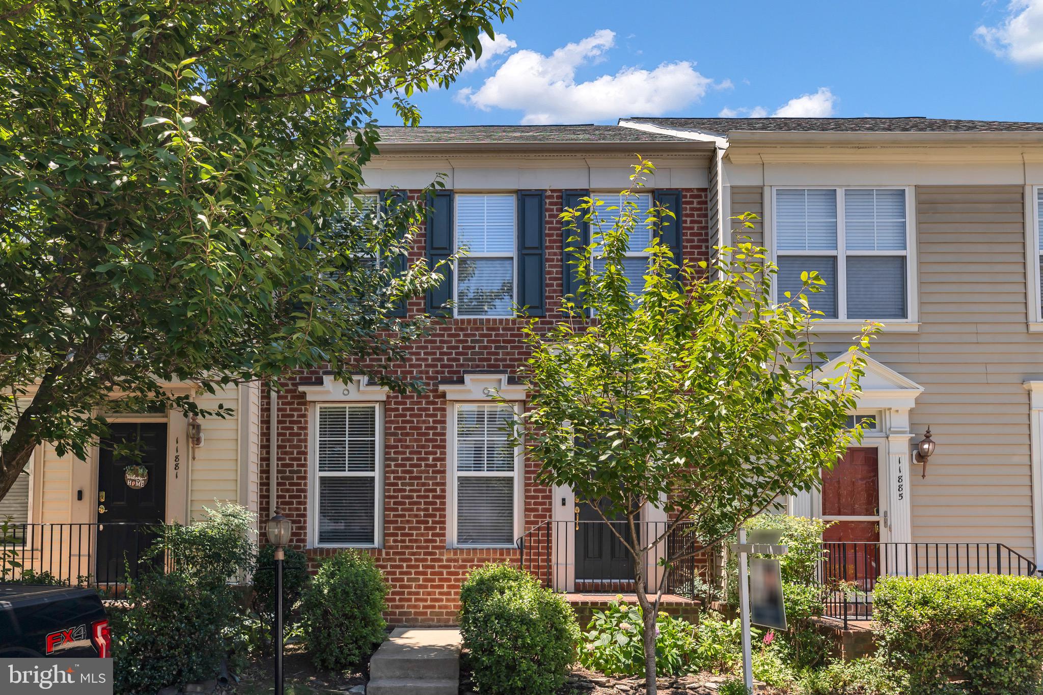 PEMBROOKE/VICTORY LAKES - Residential