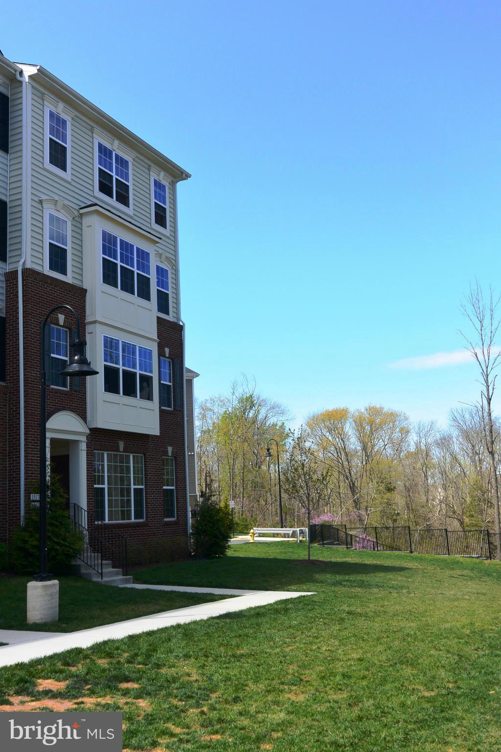 THE RESIDENCES AT MARKET CENTER - Residential