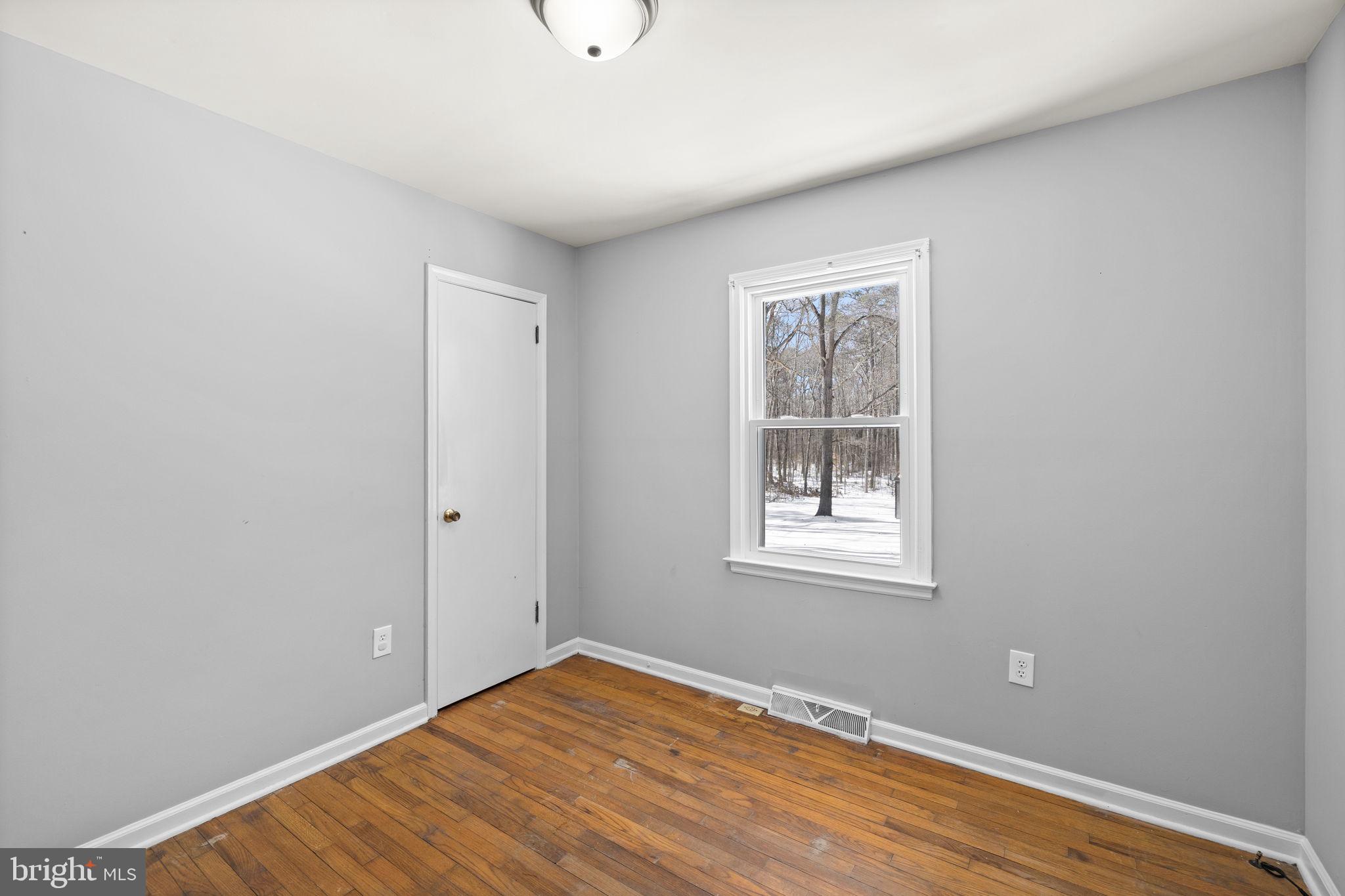 WALNUT WOODS - Residential