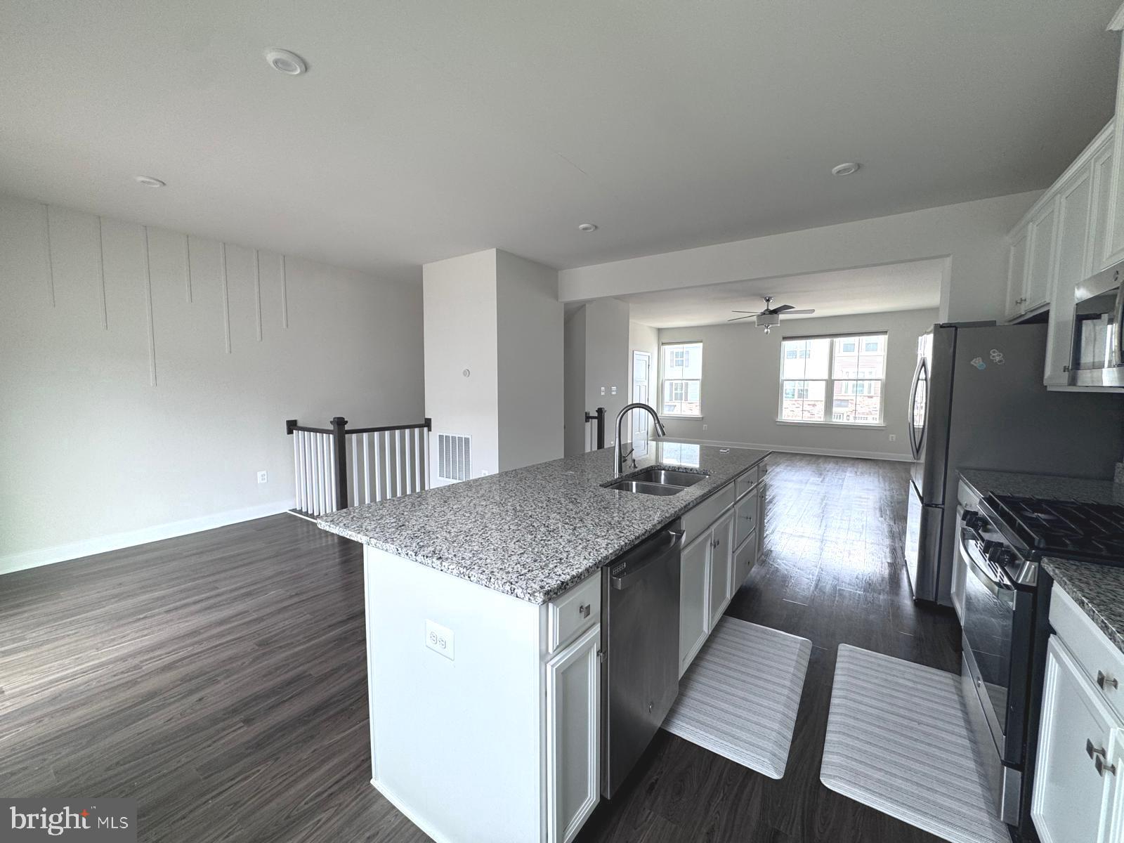 LAKE FREDERICK - Residential