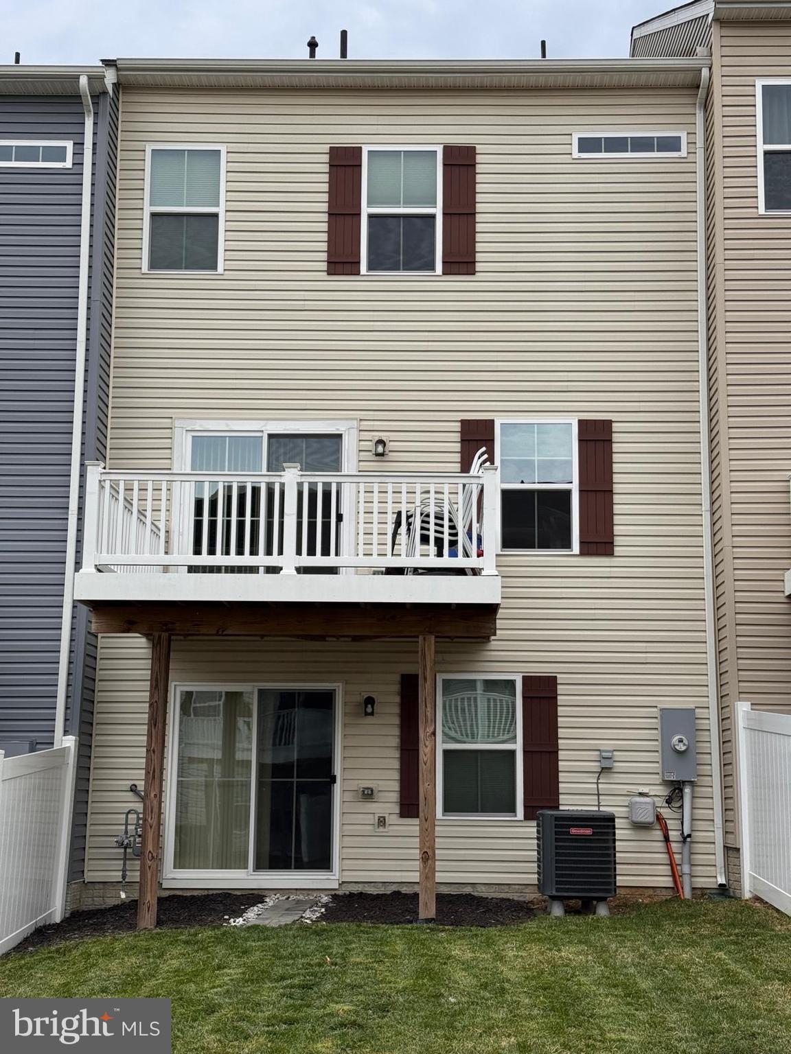 LAKE FREDERICK - Residential