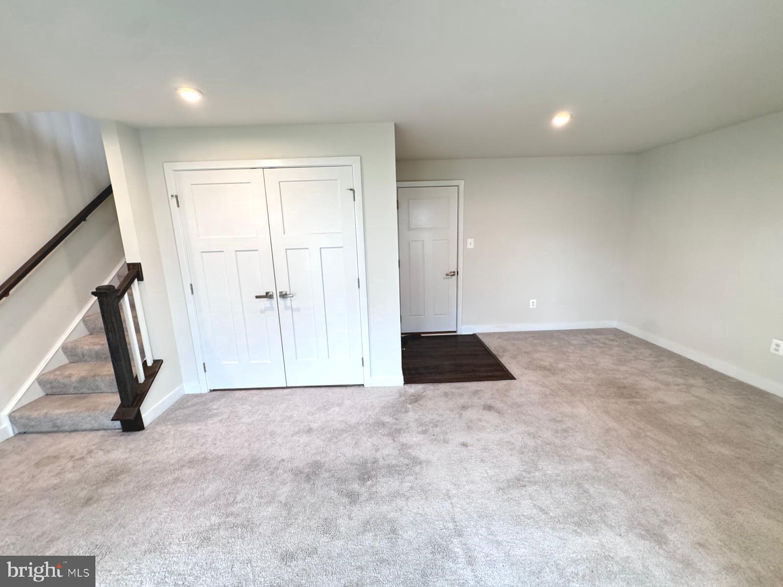 LAKE FREDERICK - Residential