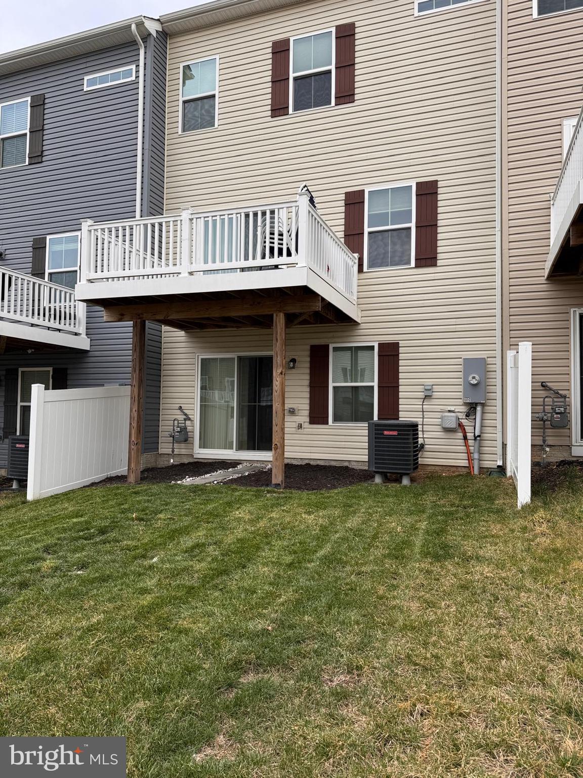 LAKE FREDERICK - Residential