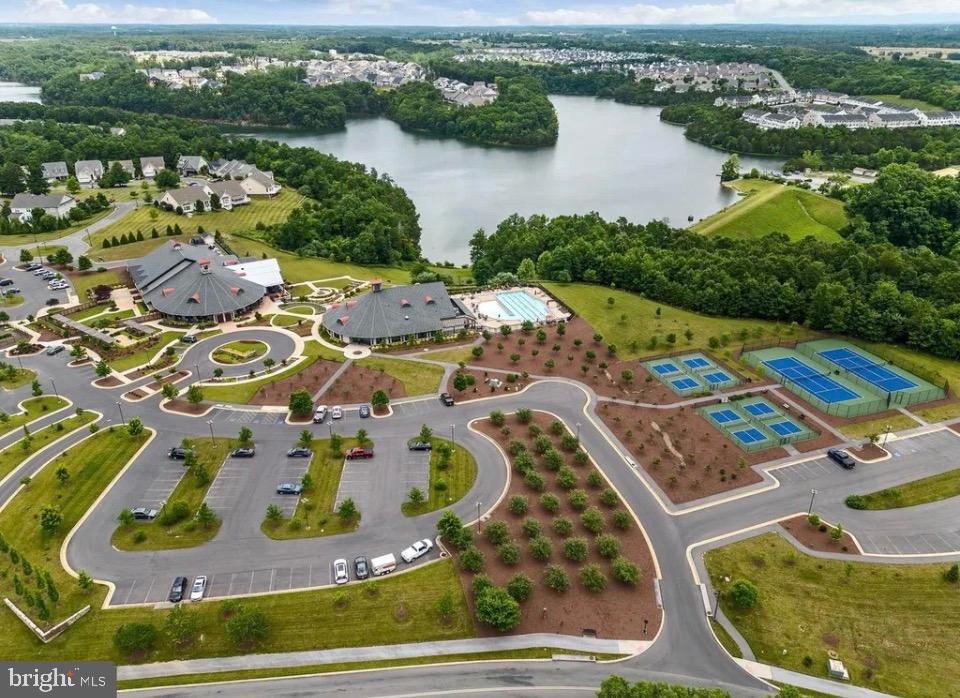 LAKE FREDERICK - Residential