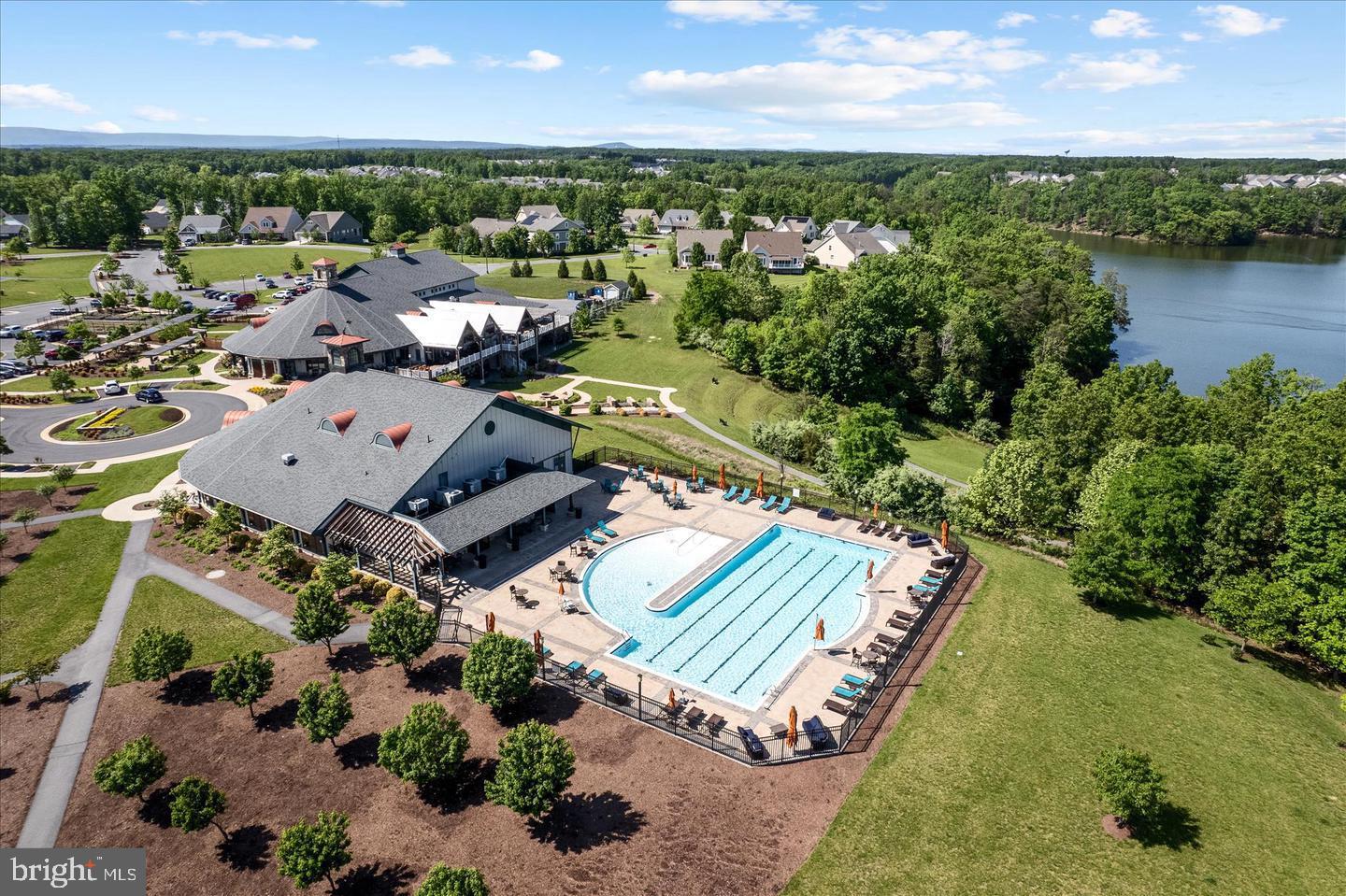 LAKE FREDERICK - Residential