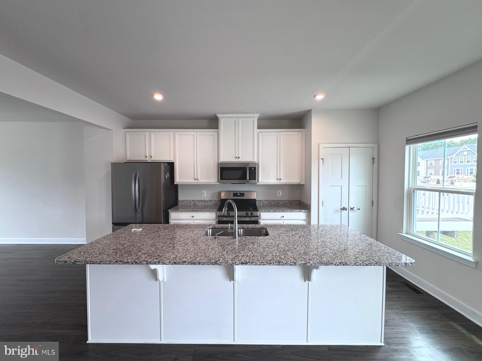 LAKE FREDERICK - Residential