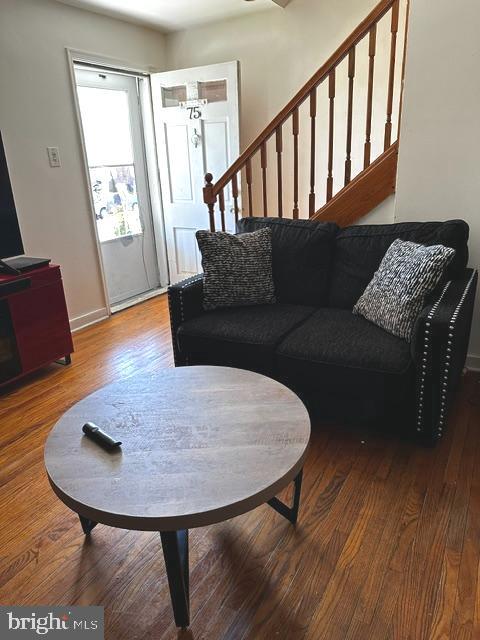 8TH WARD - Residential