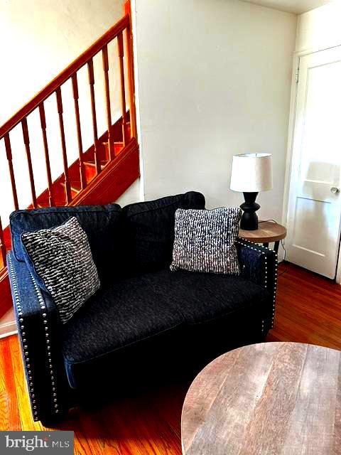 8TH WARD - Residential