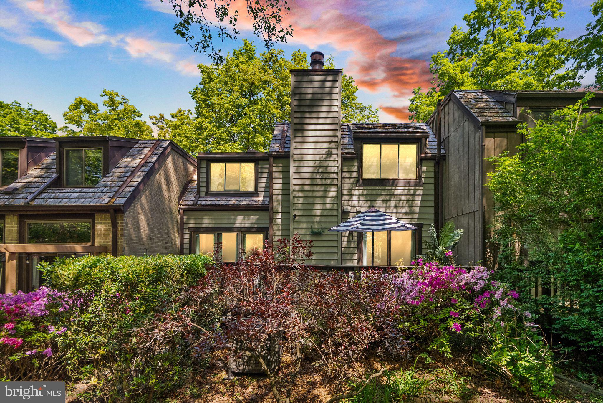 RESTON - Residential