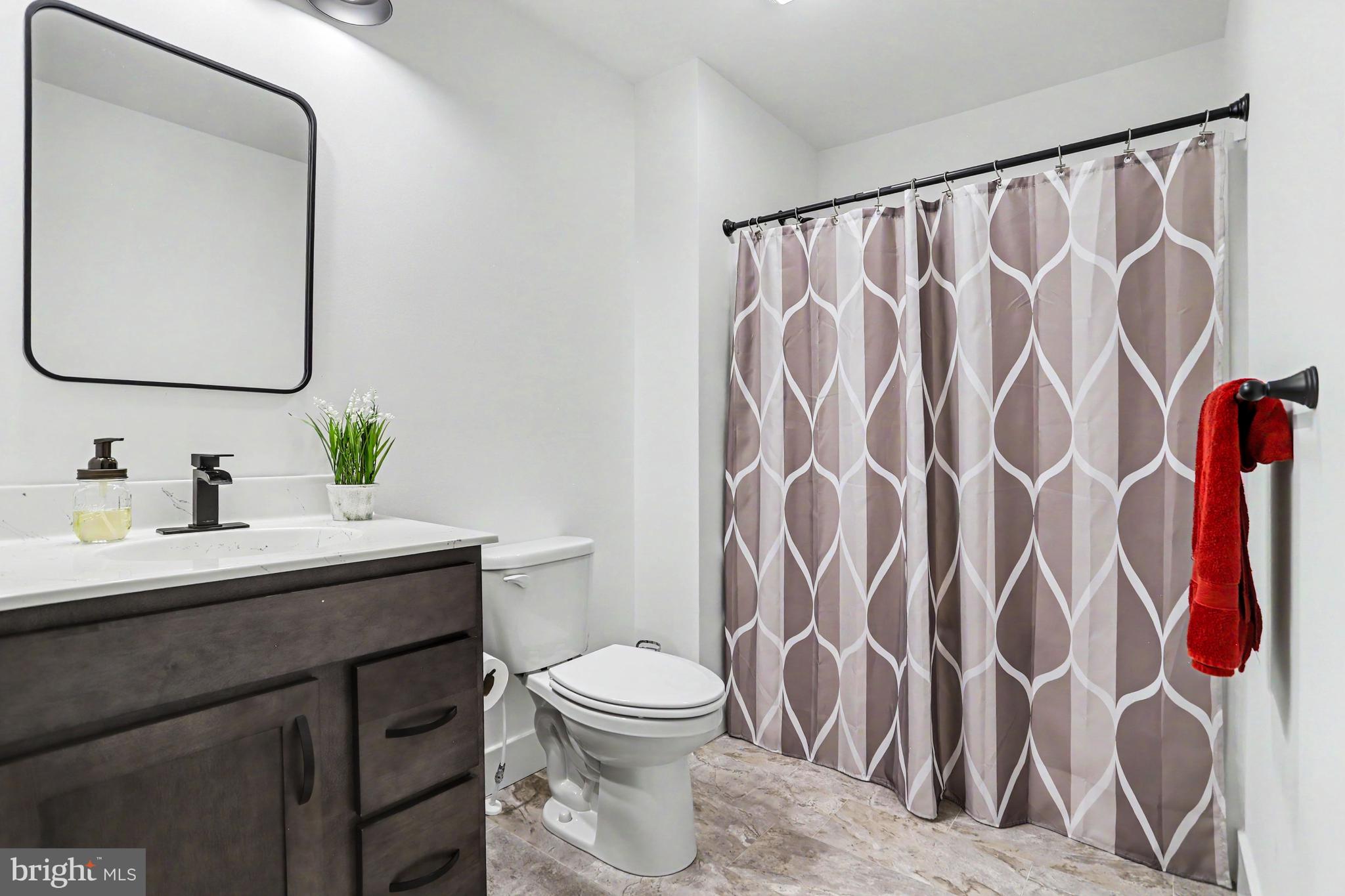 SUTTER'S MEADOW - Residential