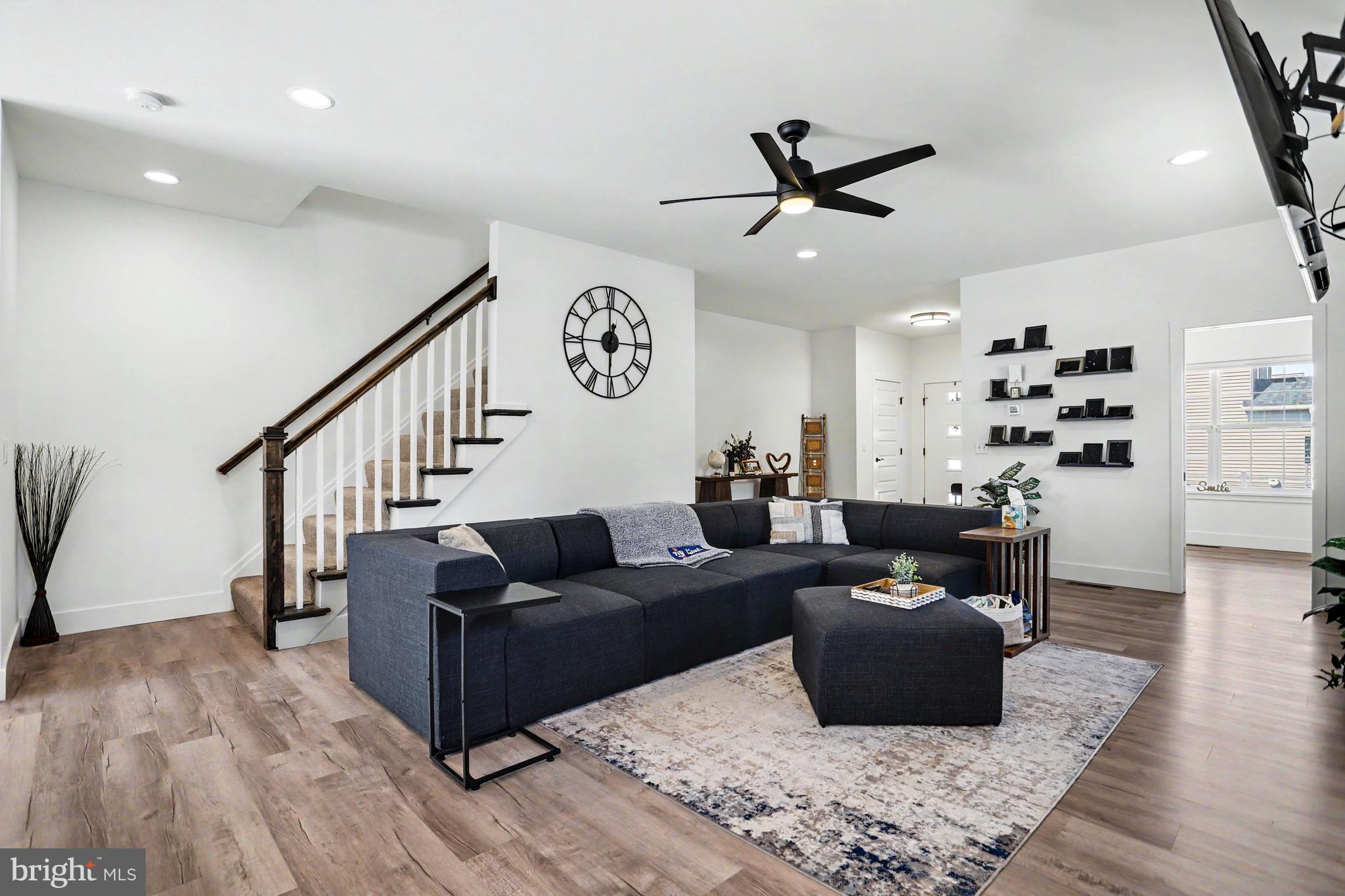 SUTTER'S MEADOW - Residential