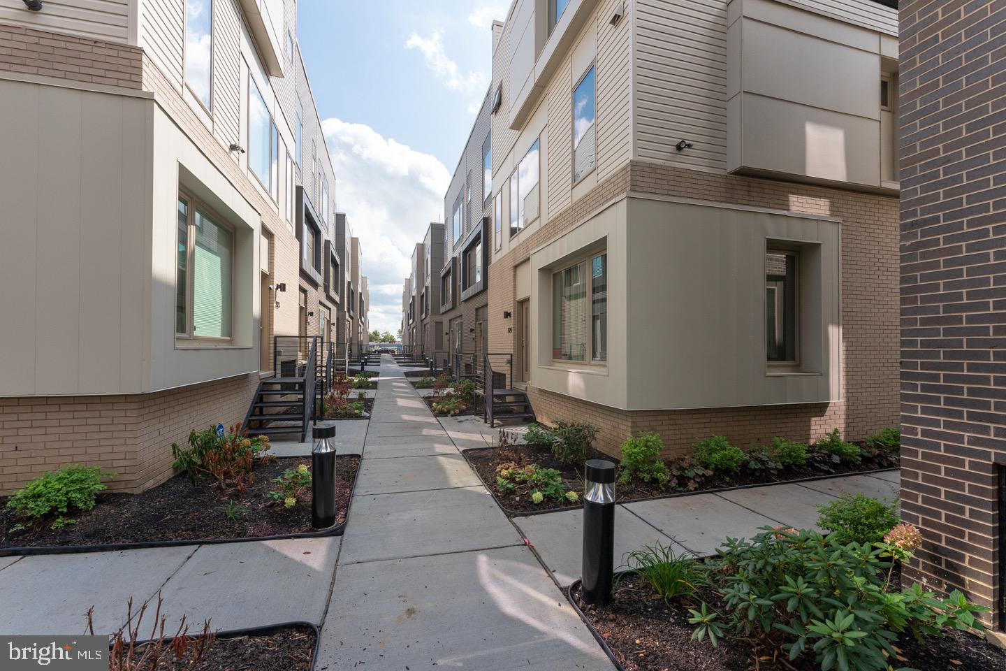 FISHTOWN - Residential Lease