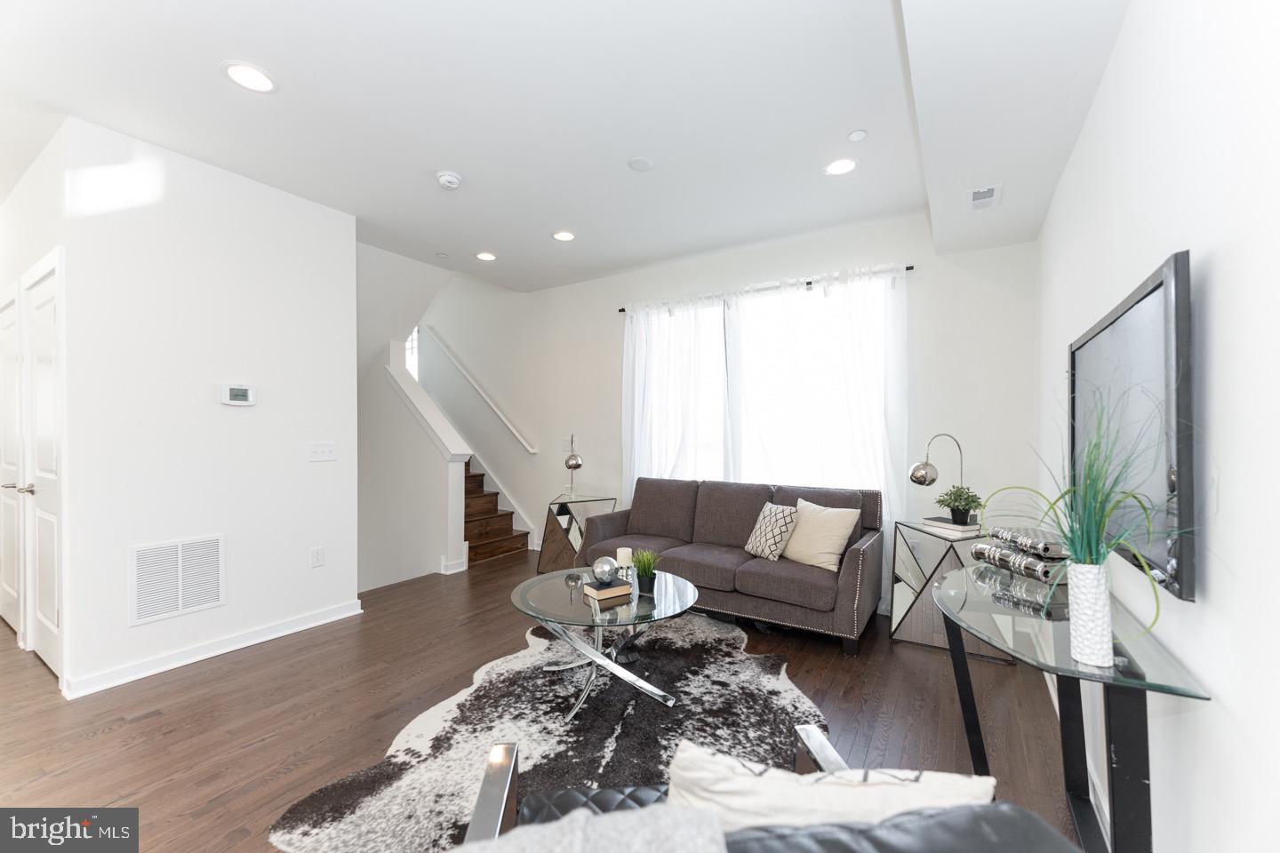 FISHTOWN - Residential Lease