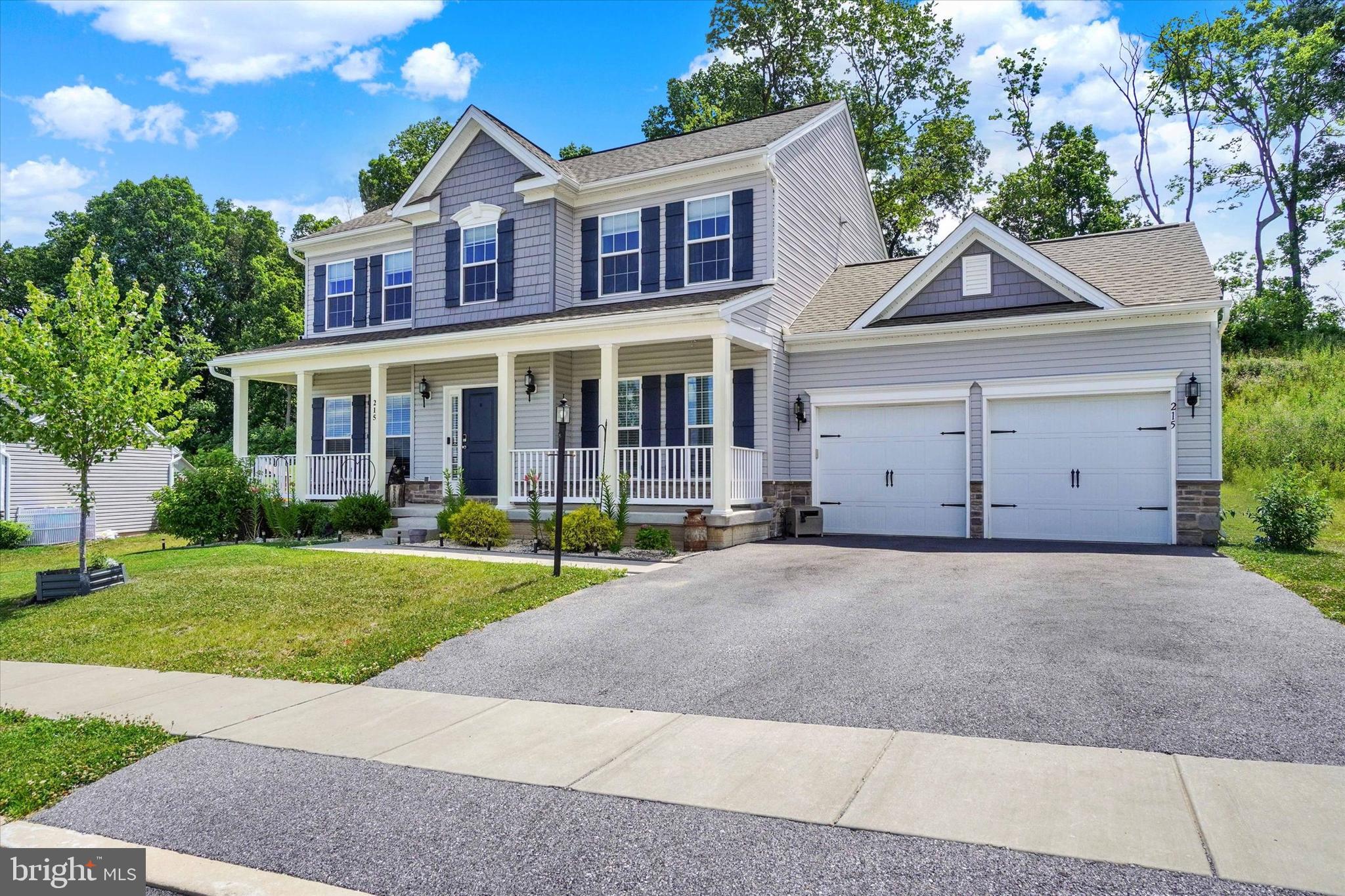 LEXINGTON ESTATES - Residential