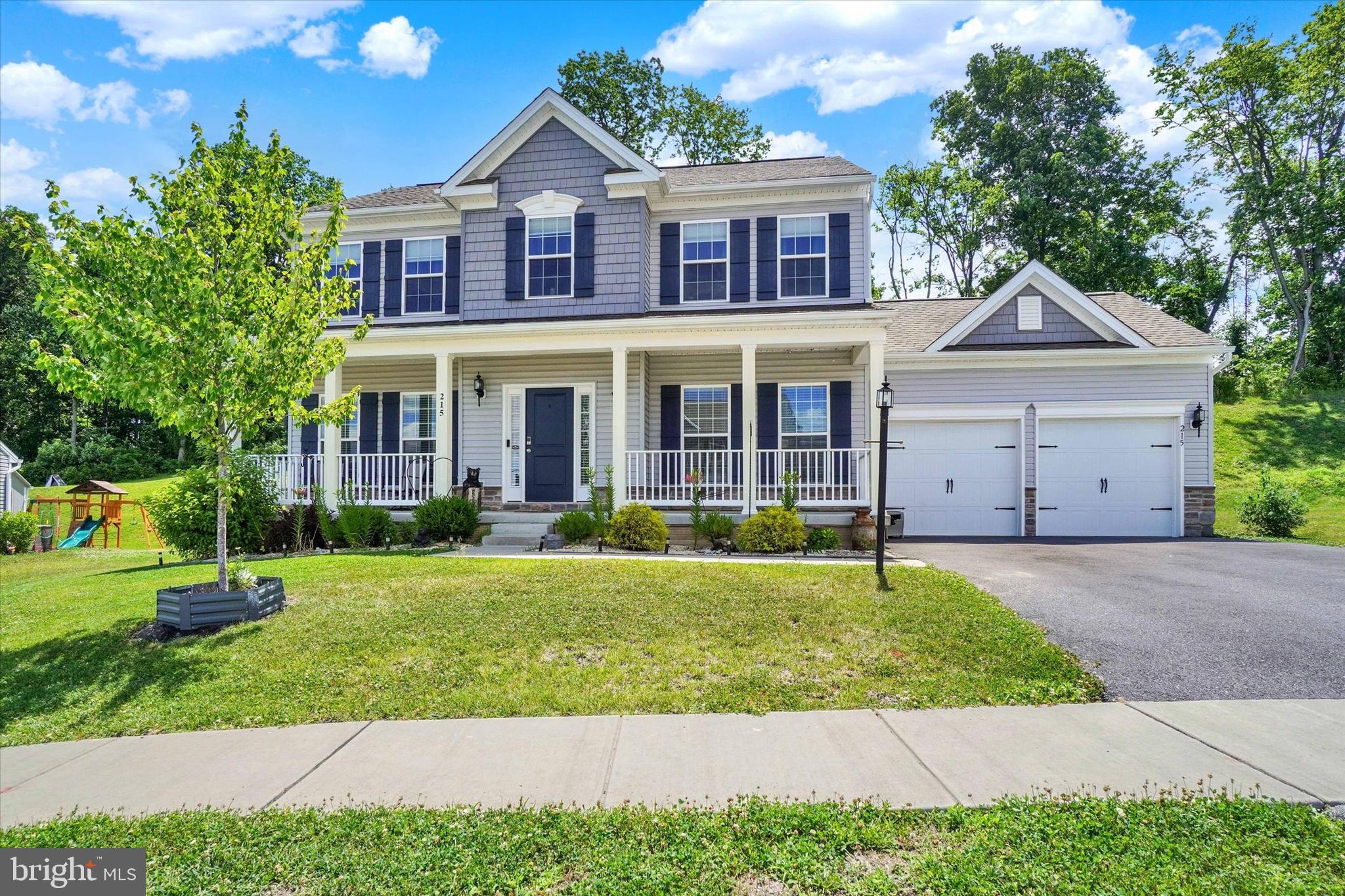 LEXINGTON ESTATES - Residential