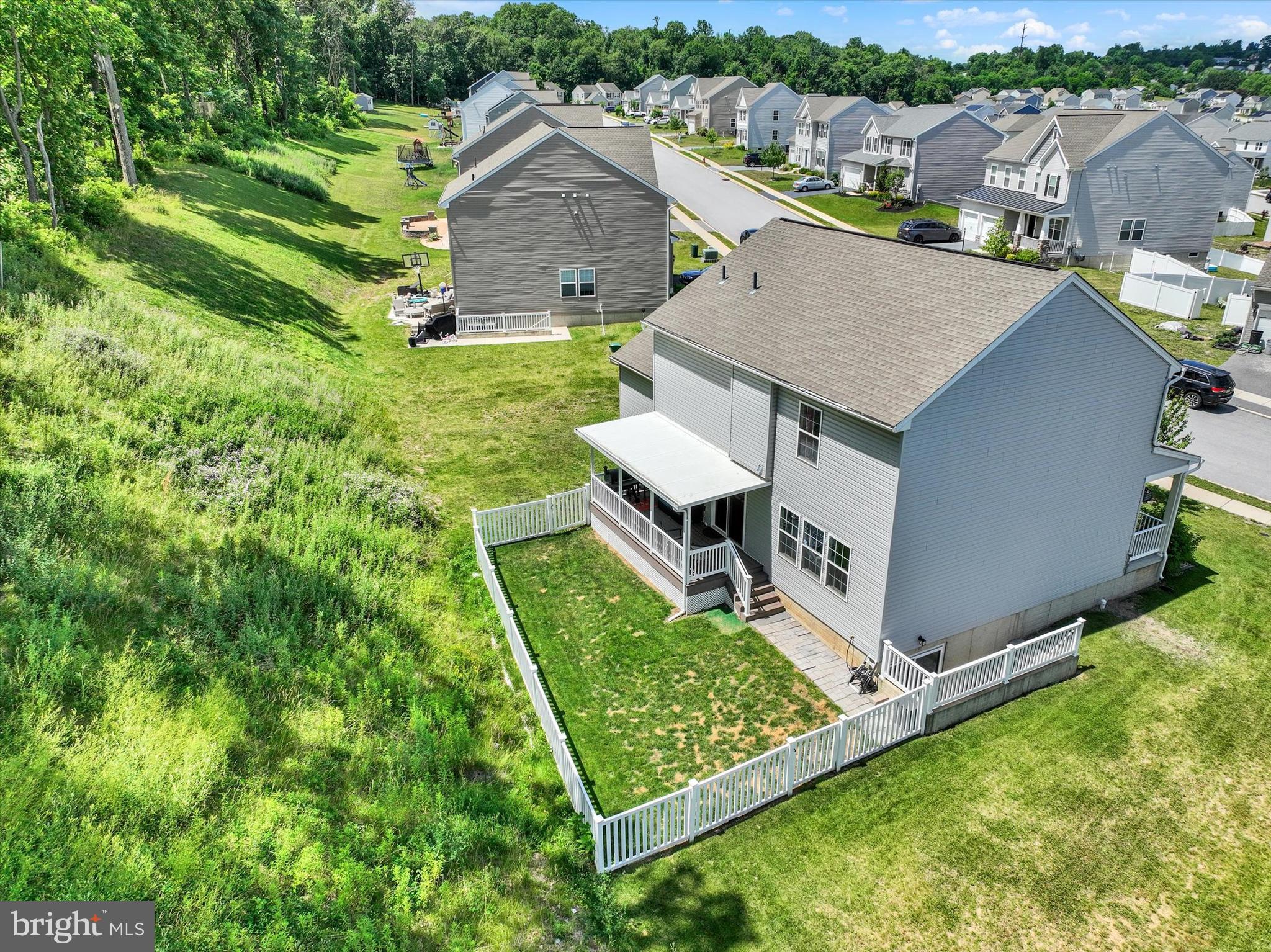 LEXINGTON ESTATES - Residential