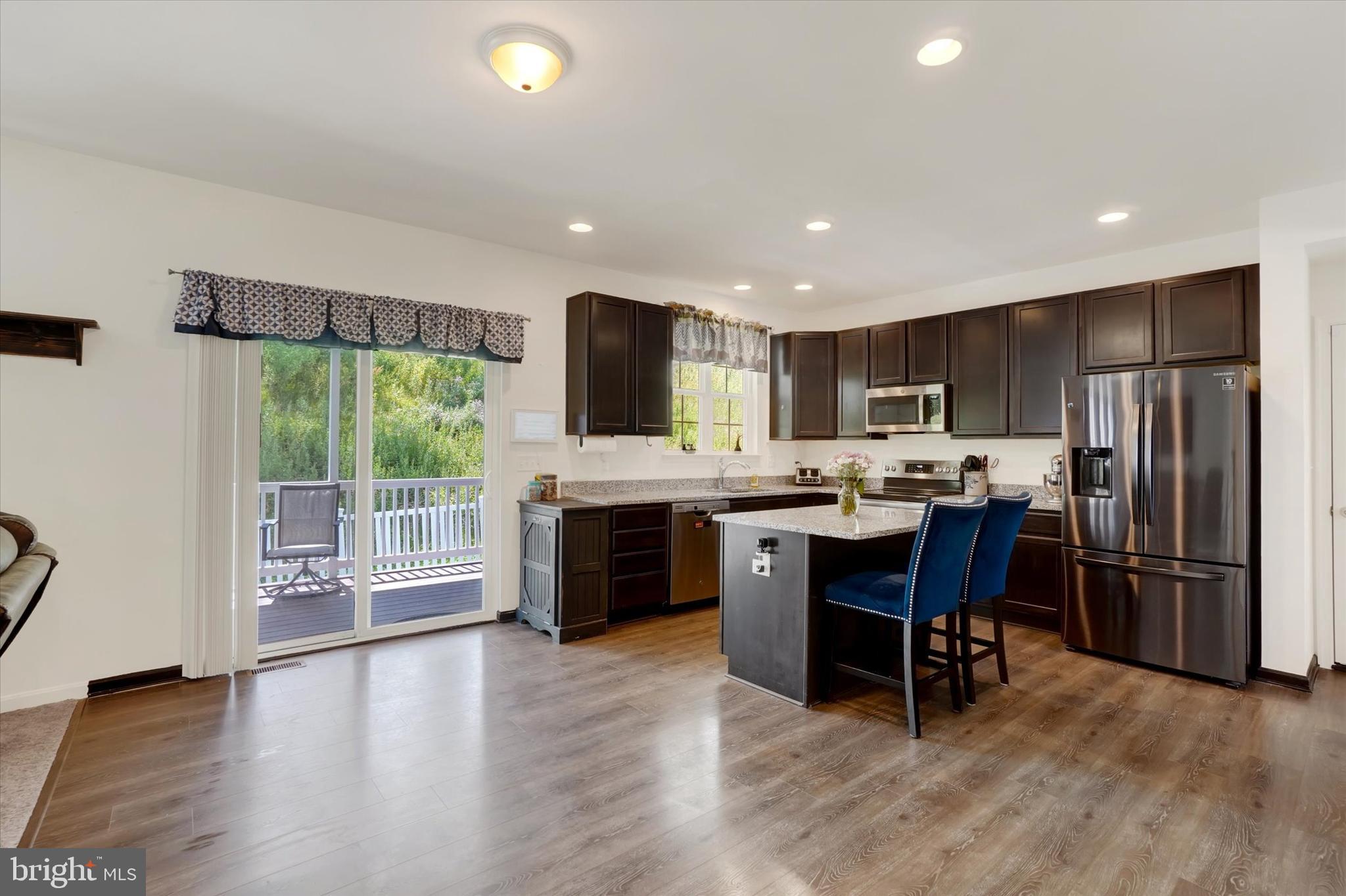 LEXINGTON ESTATES - Residential
