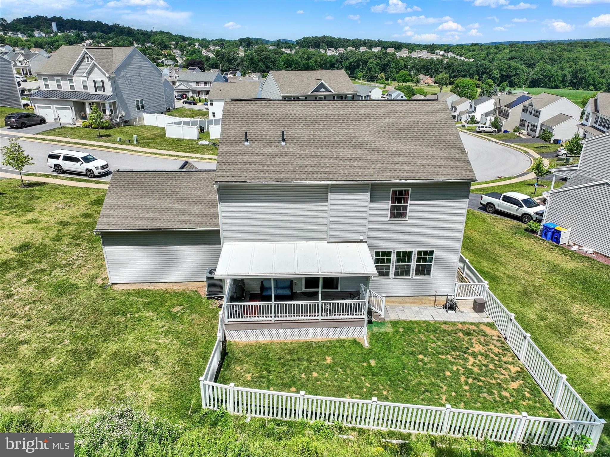 LEXINGTON ESTATES - Residential