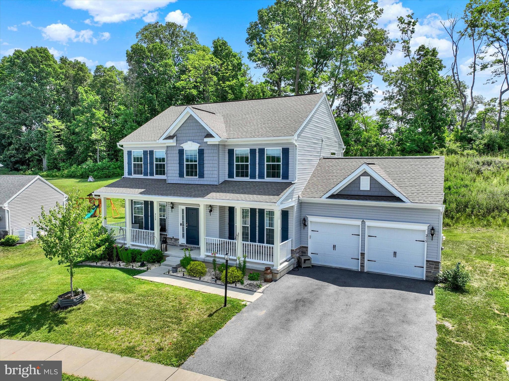 LEXINGTON ESTATES - Residential