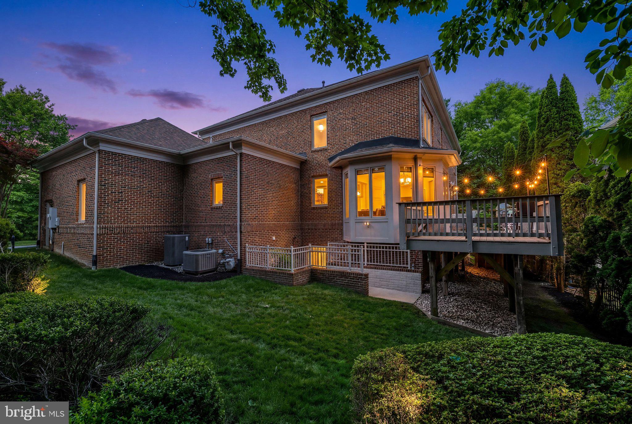 HUNTERS END - Residential