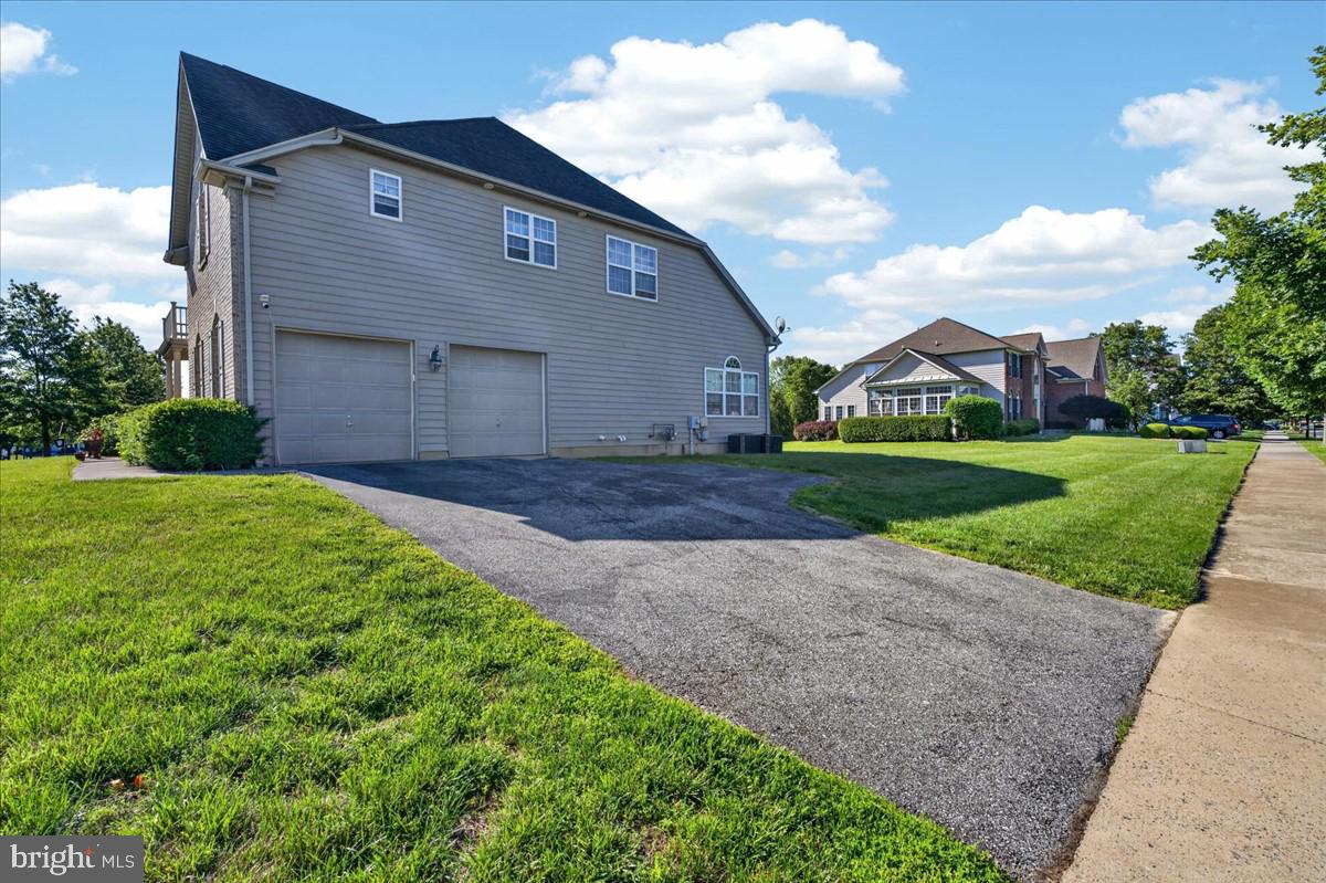 ESTATES AT ST ANNE - Residential