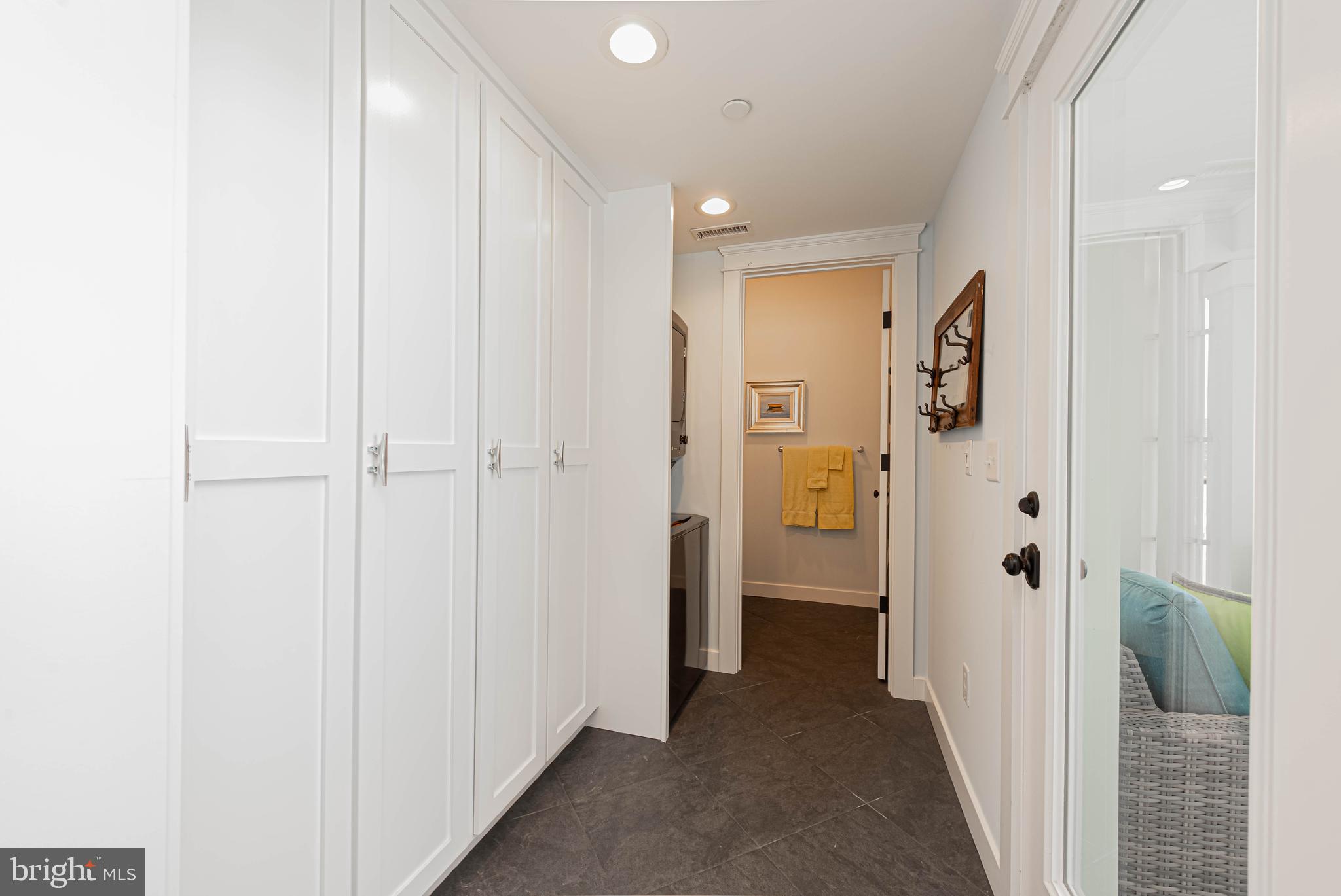 CAINE KEYS II EXT - Residential