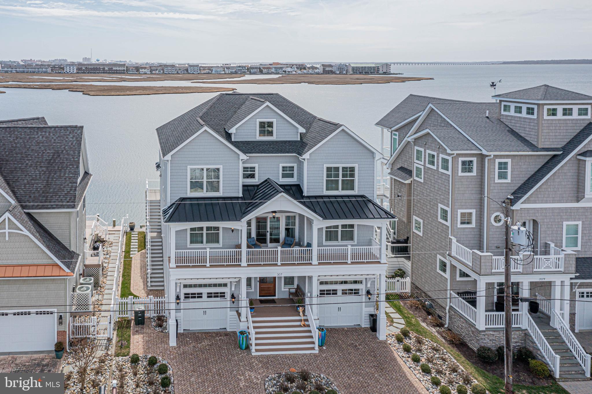 CAINE KEYS II EXT - Residential