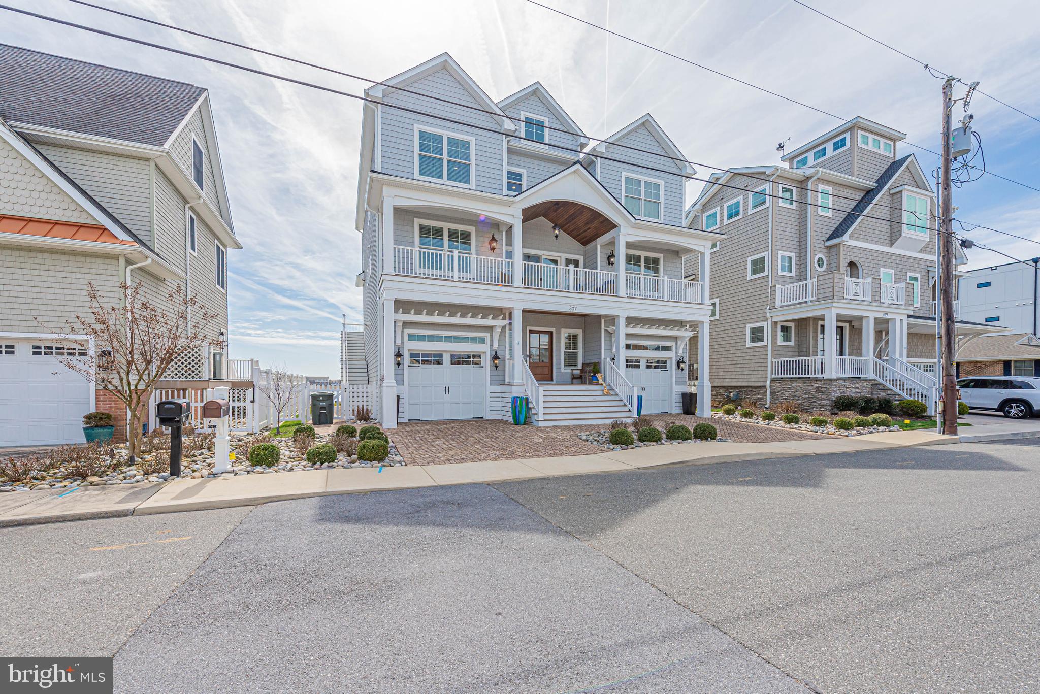 CAINE KEYS II EXT - Residential