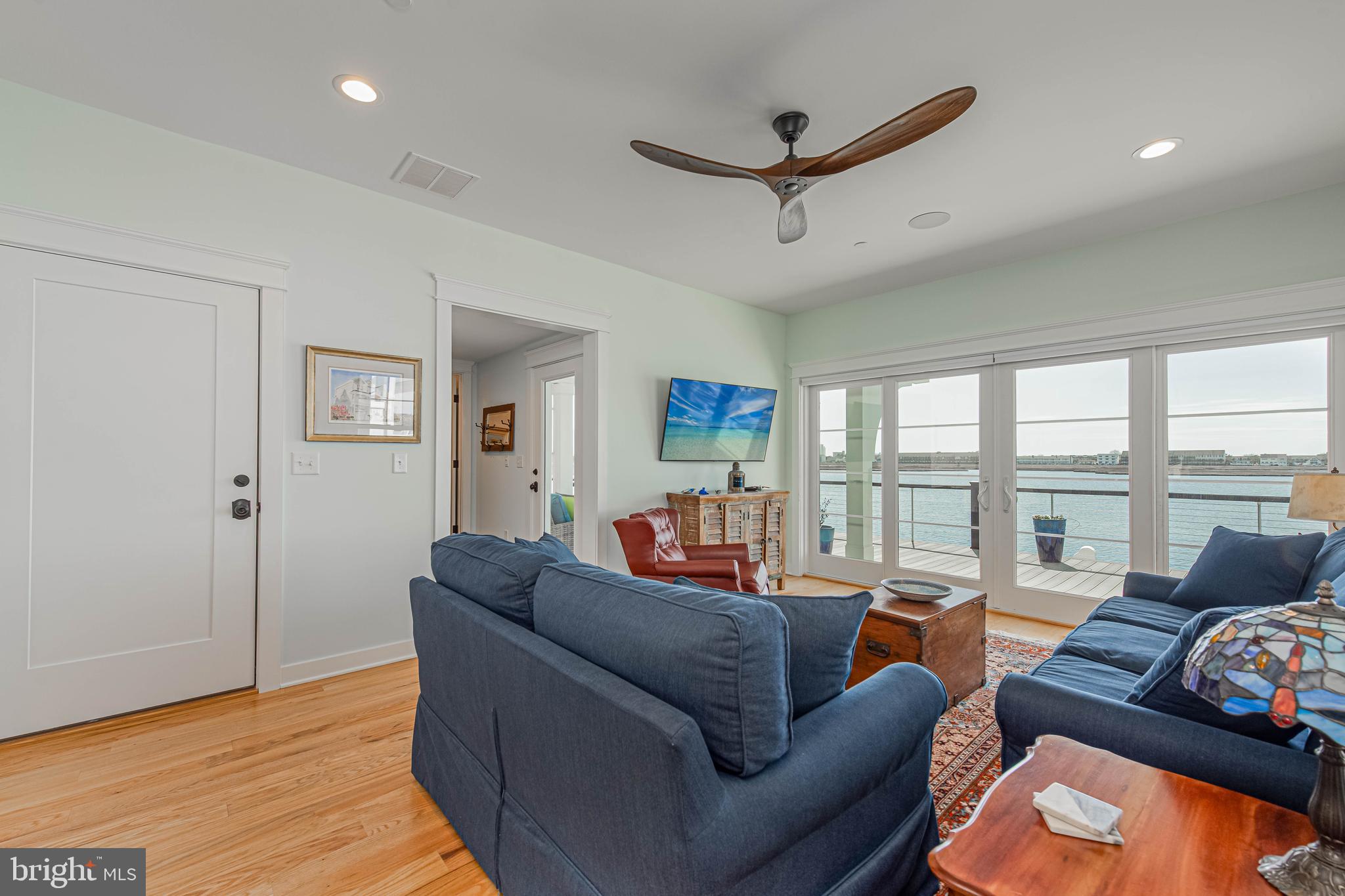 CAINE KEYS II EXT - Residential