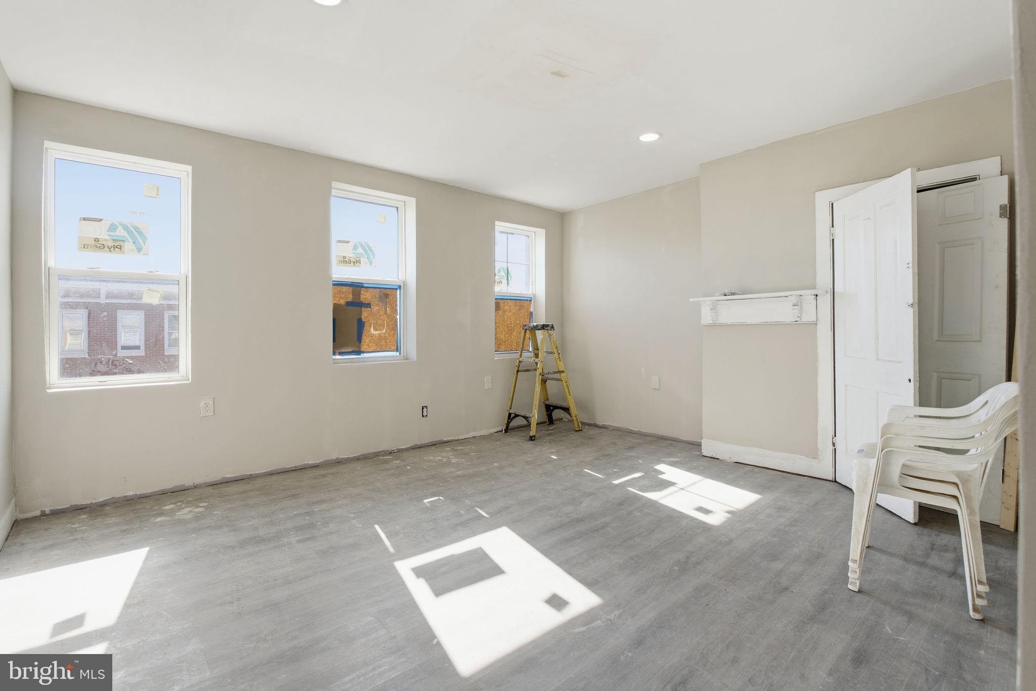 SANDTOWN-WINCHESTER - Residential