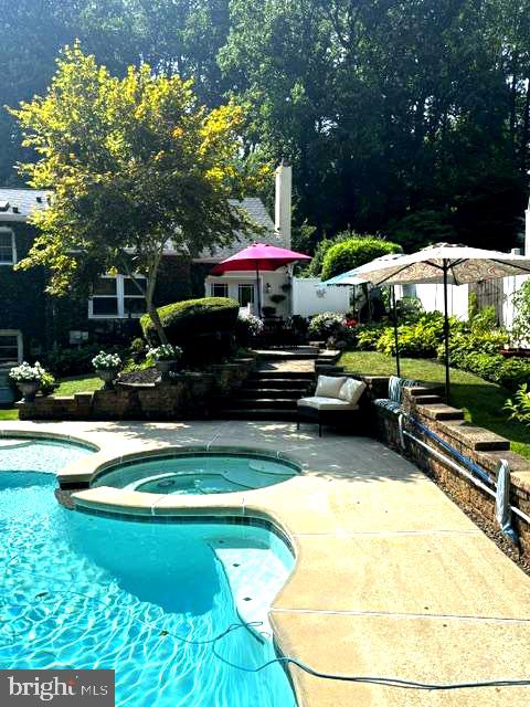 NESHAMINY WOODS - Residential