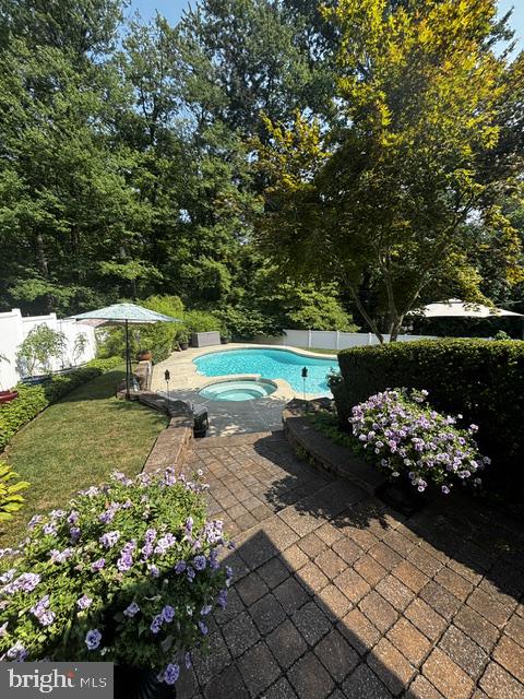 NESHAMINY WOODS - Residential