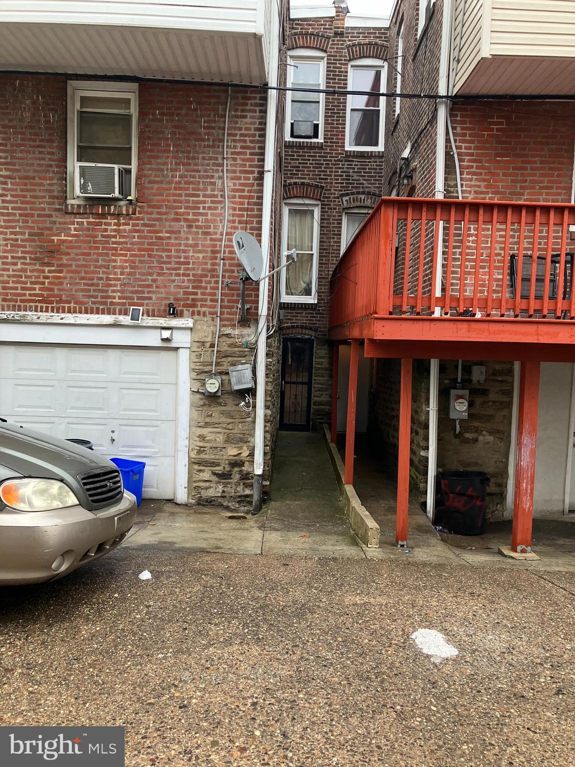 FERN ROCK - Residential