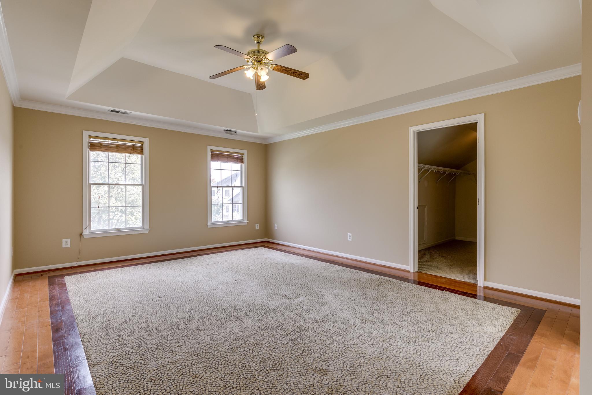 FARMWELL HUNT - Residential Lease